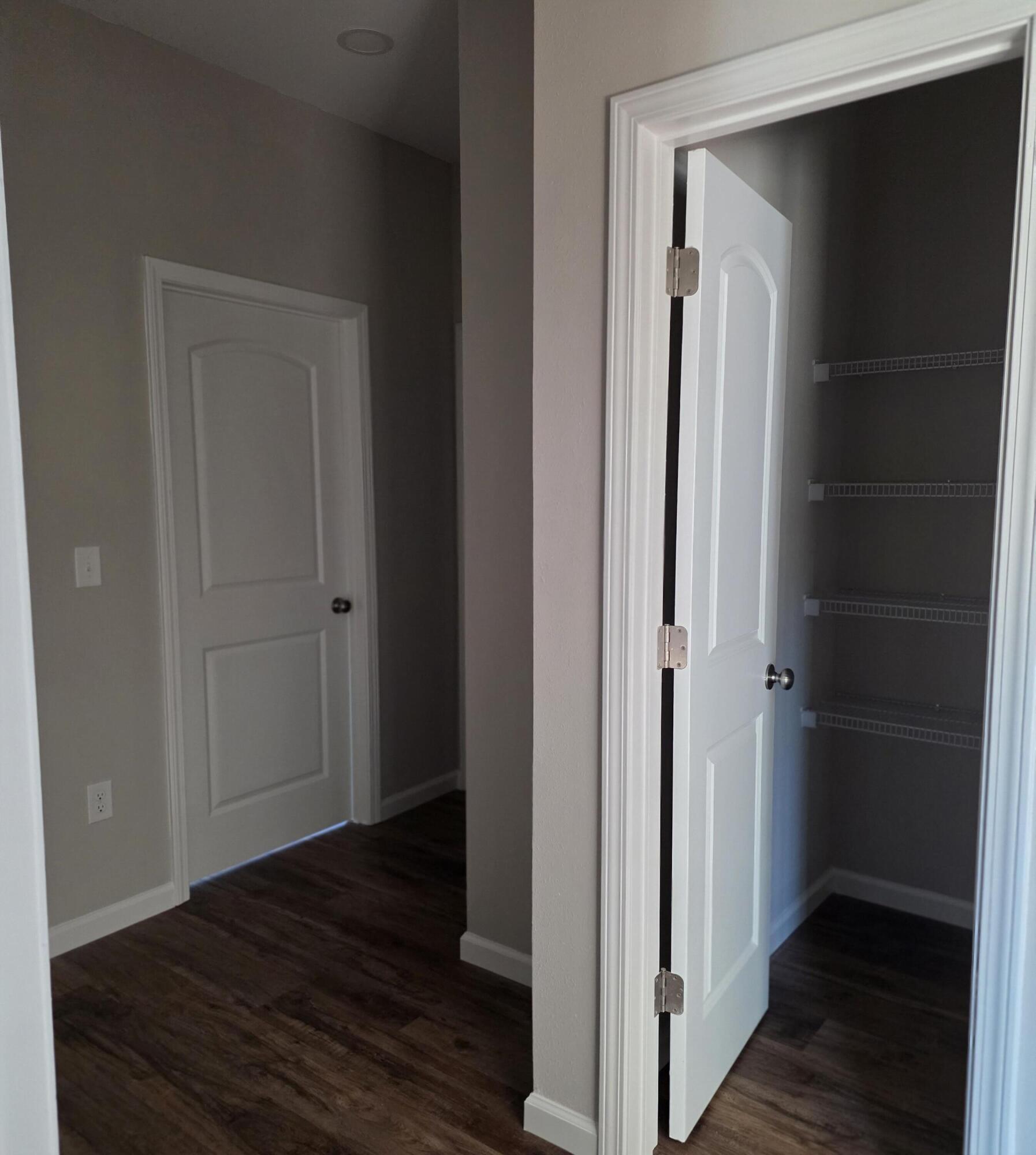 OAKWOOD HILLS UNIT 1 - Residential Lease