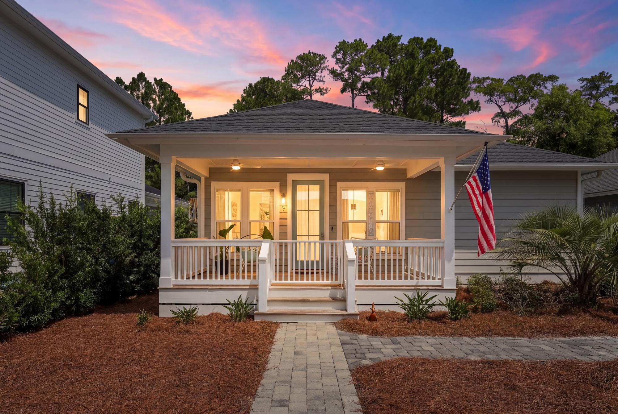 MAGNOLIA BEACH - Residential