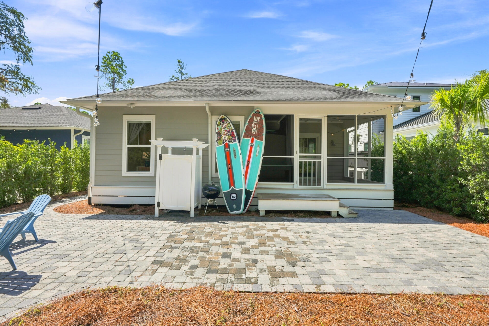 MAGNOLIA BEACH - Residential