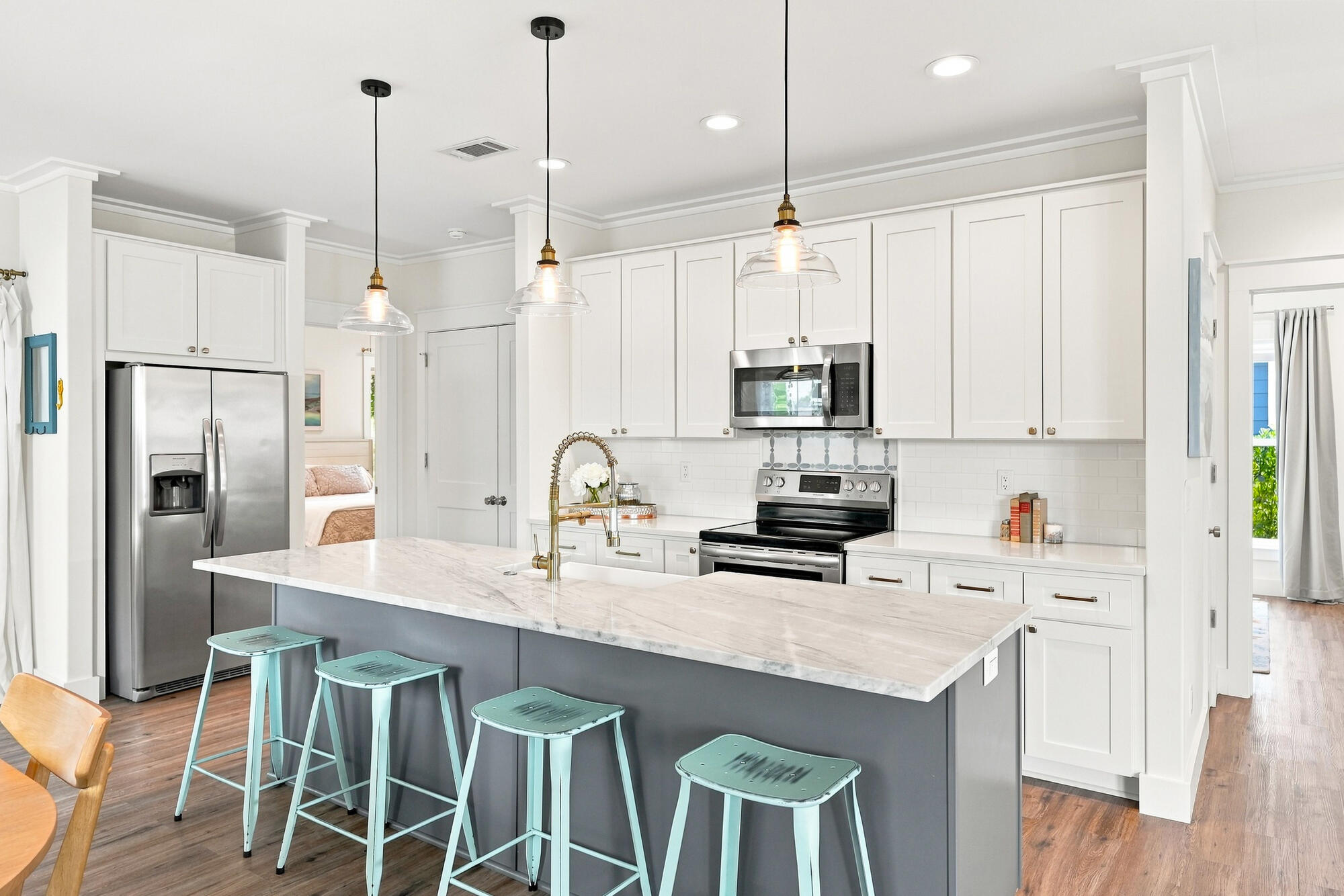 MAGNOLIA BEACH - Residential