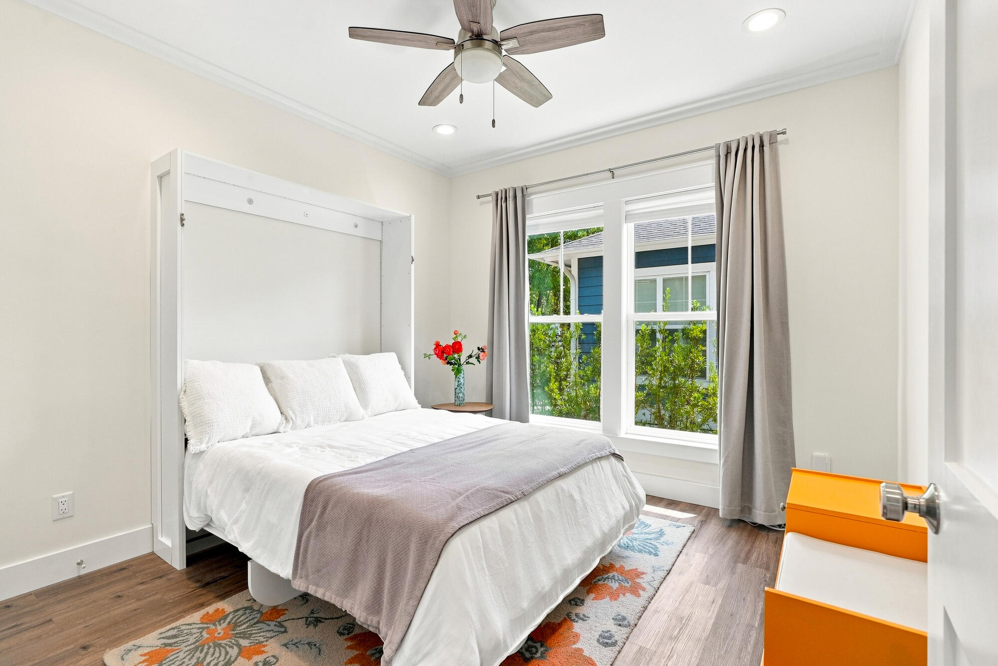 MAGNOLIA BEACH - Residential