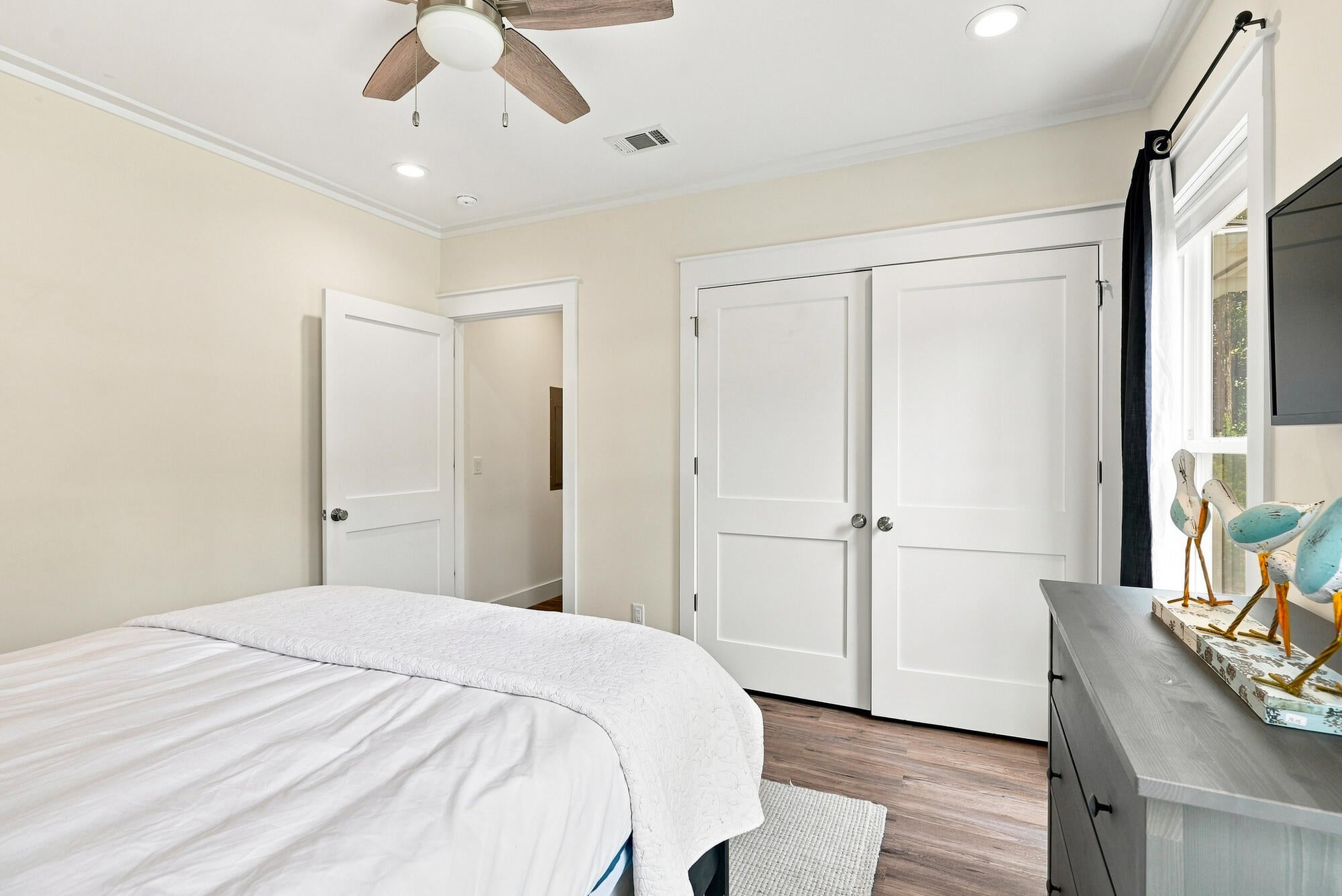 MAGNOLIA BEACH - Residential