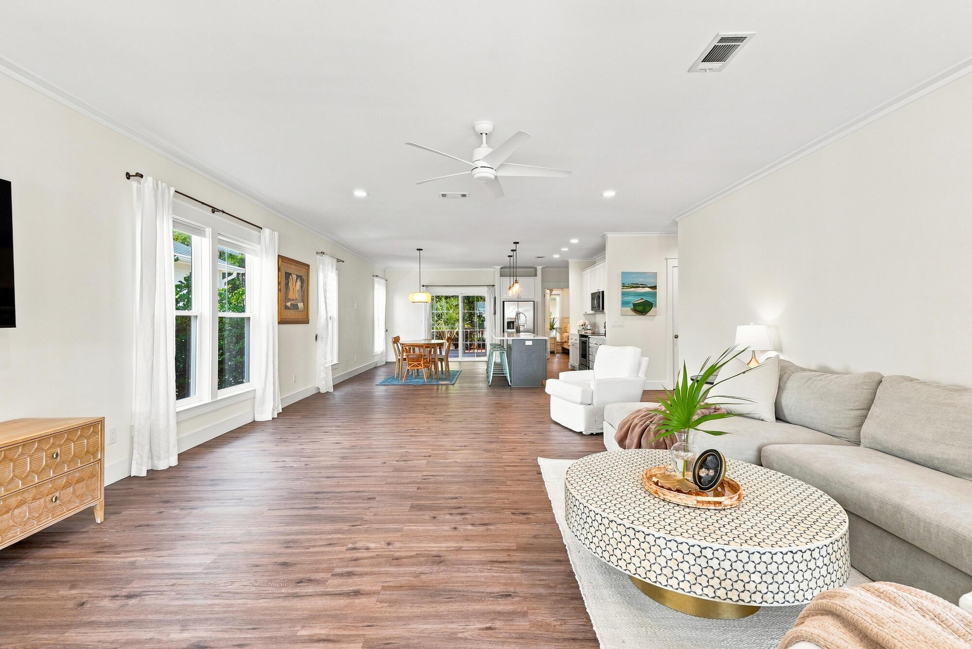 MAGNOLIA BEACH - Residential