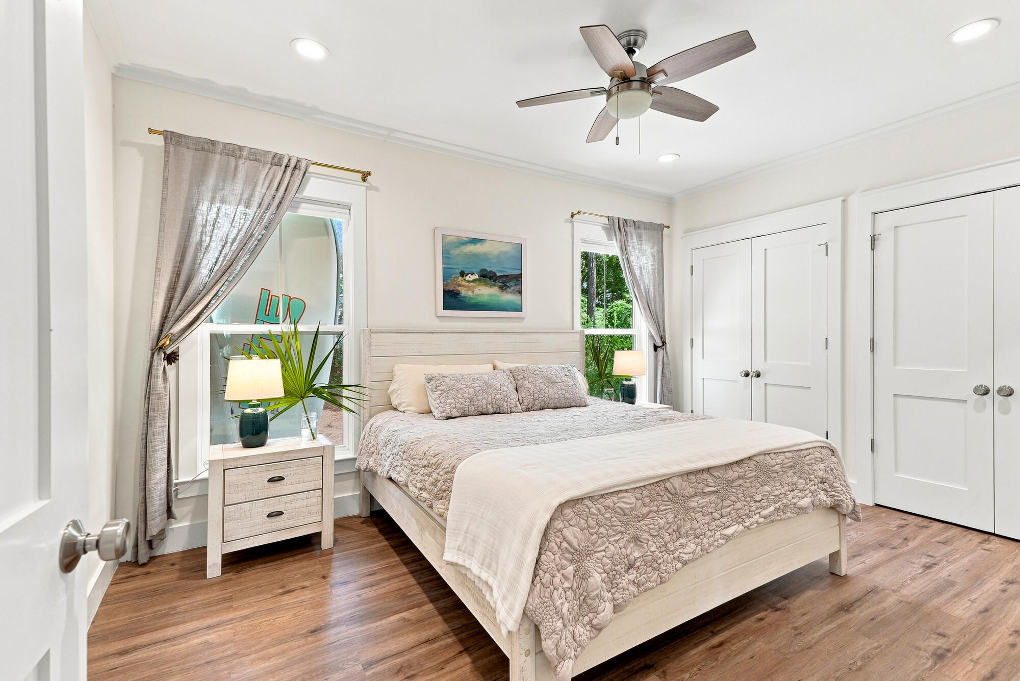 MAGNOLIA BEACH - Residential
