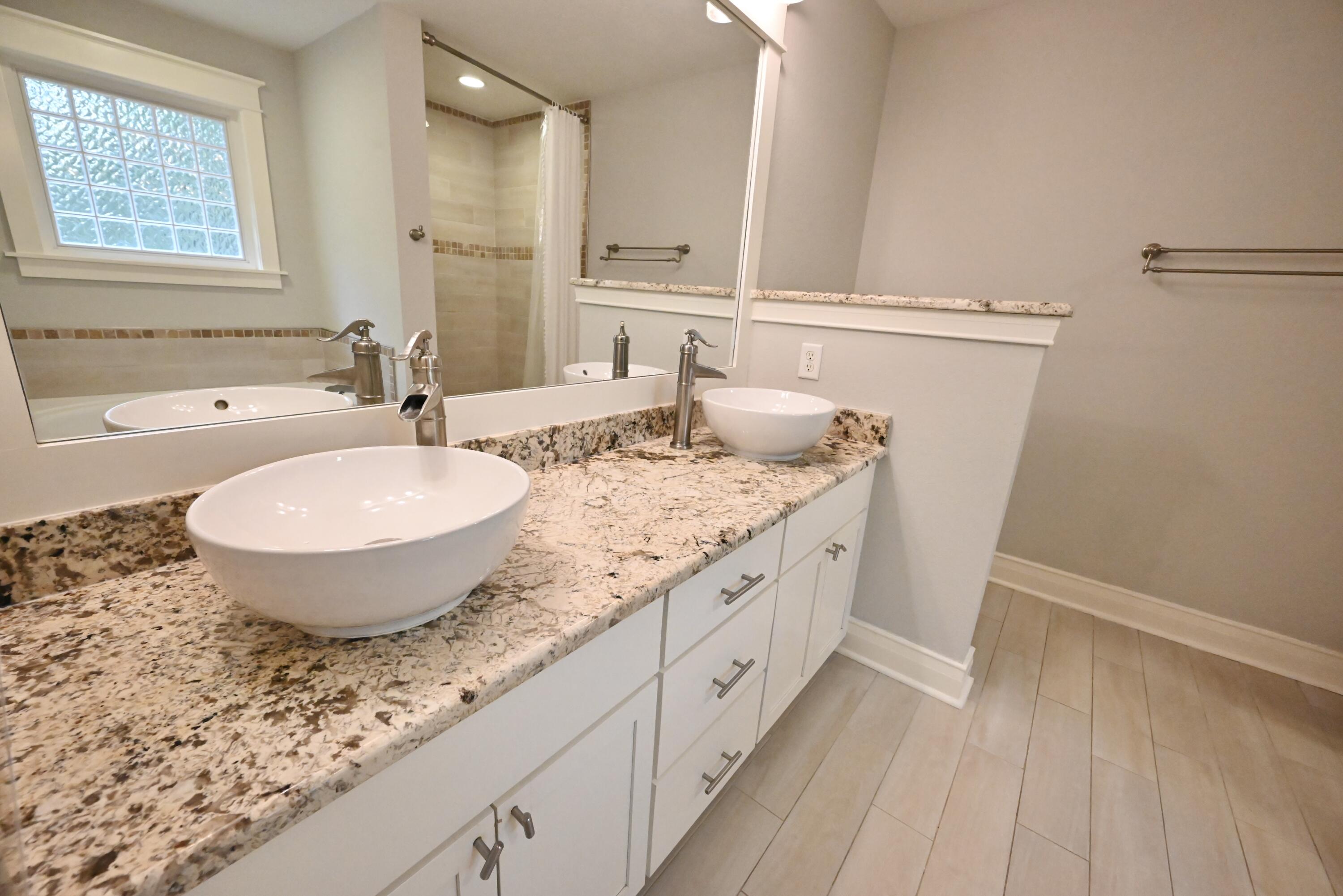 KENNEDY LAKES 1ST ADDN - Residential