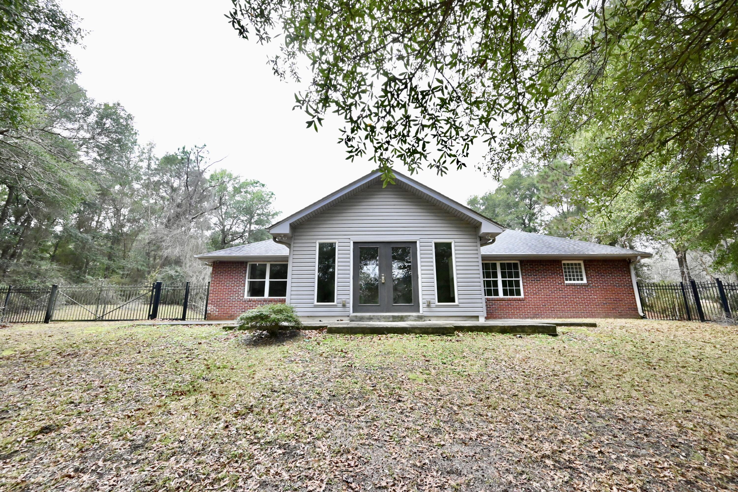 KENNEDY LAKES 1ST ADDN - Residential