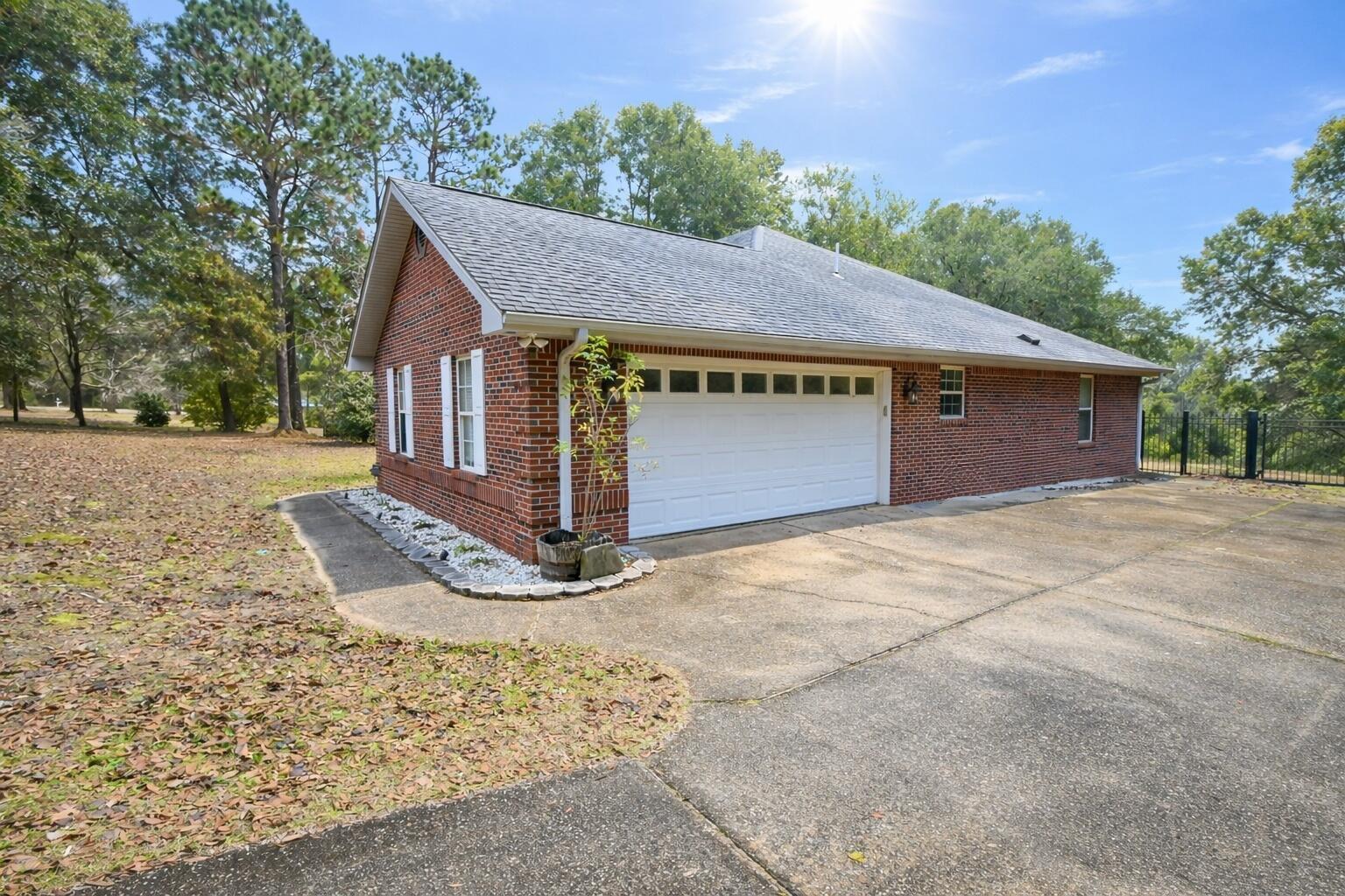 KENNEDY LAKES 1ST ADDN - Residential