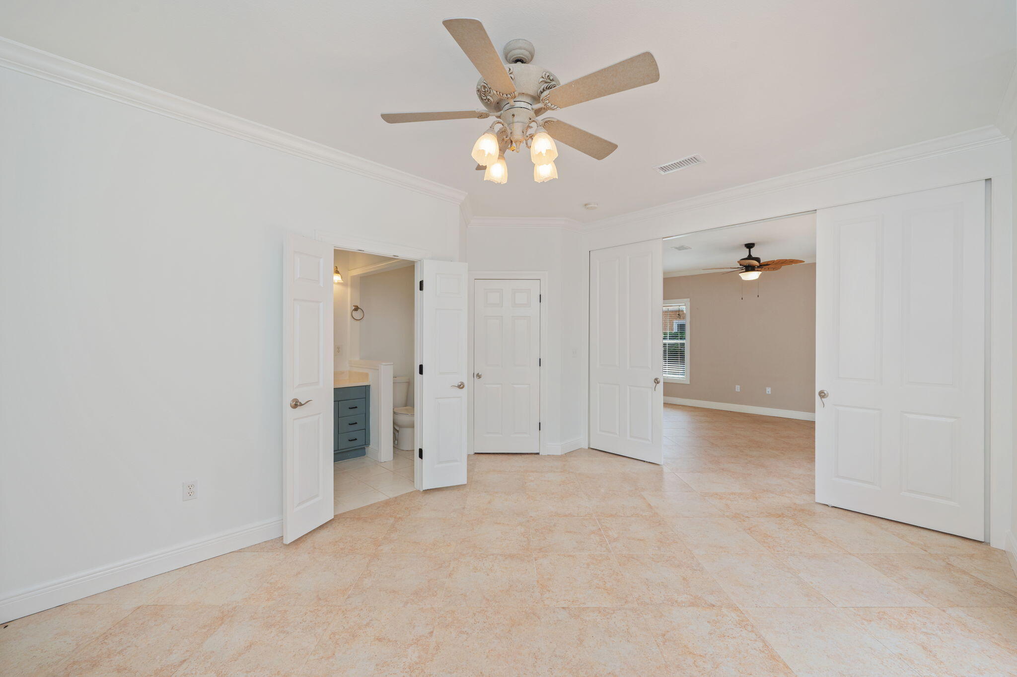 CALUSA BAY S/D - Residential Lease
