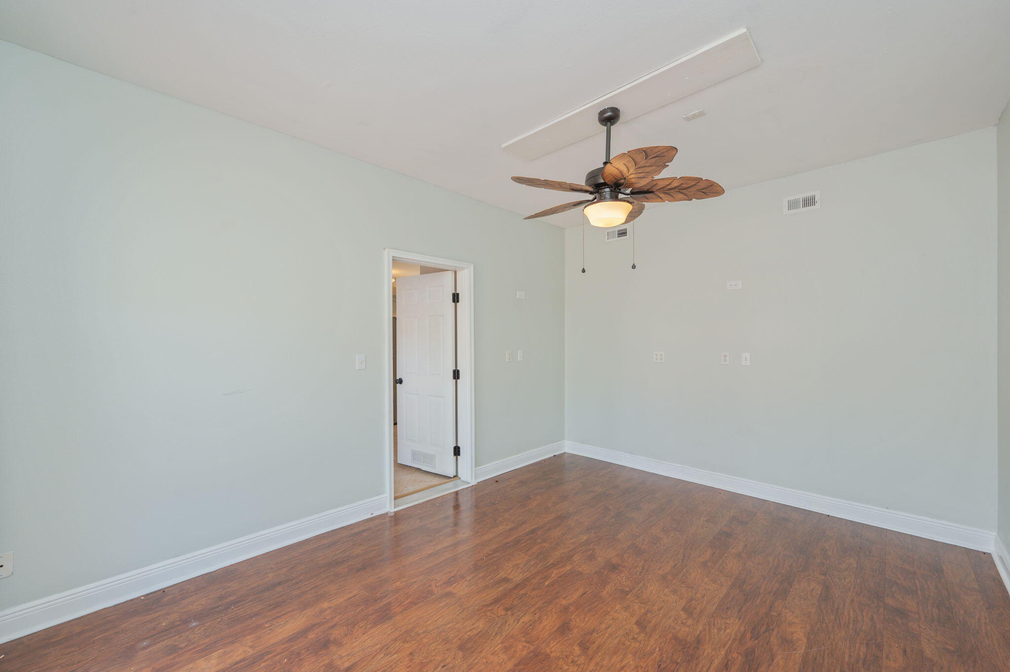 CALUSA BAY S/D - Residential Lease
