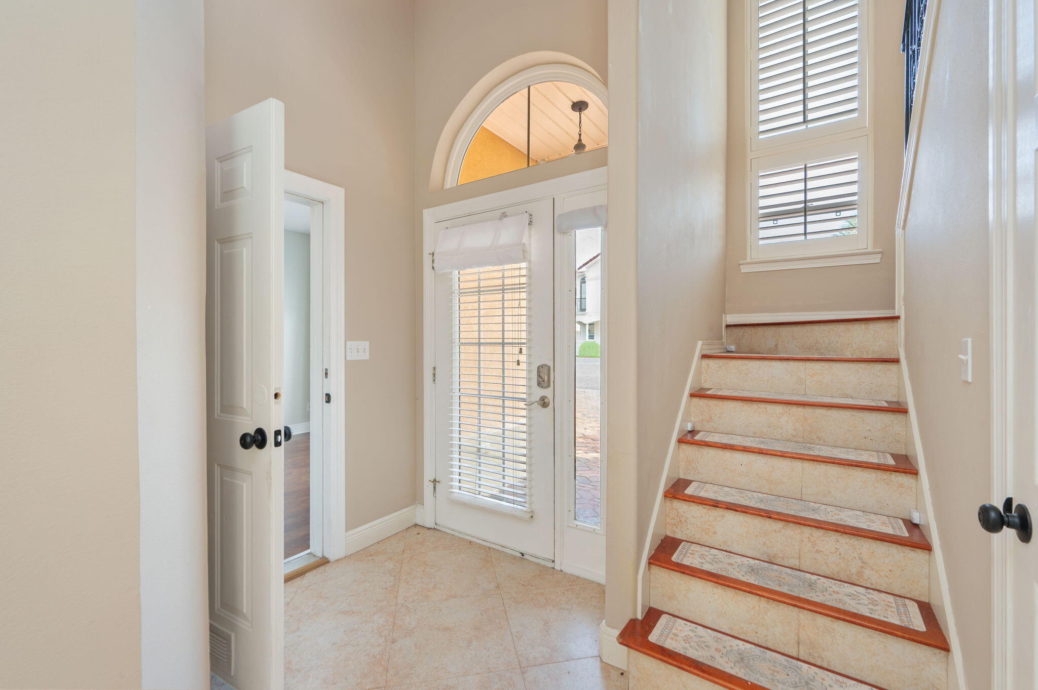 CALUSA BAY S/D - Residential Lease