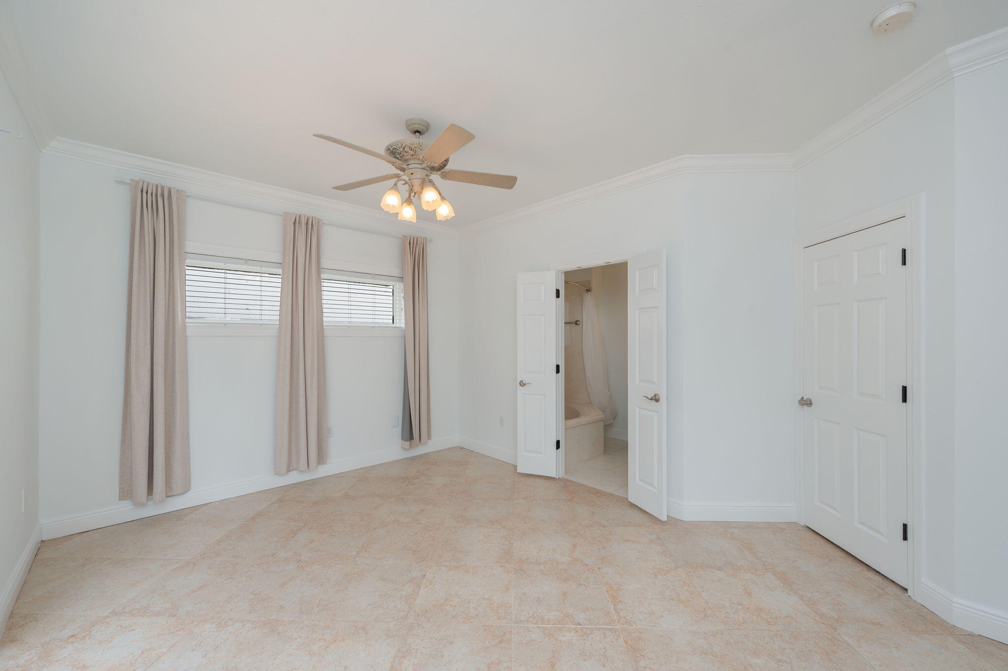 CALUSA BAY S/D - Residential Lease
