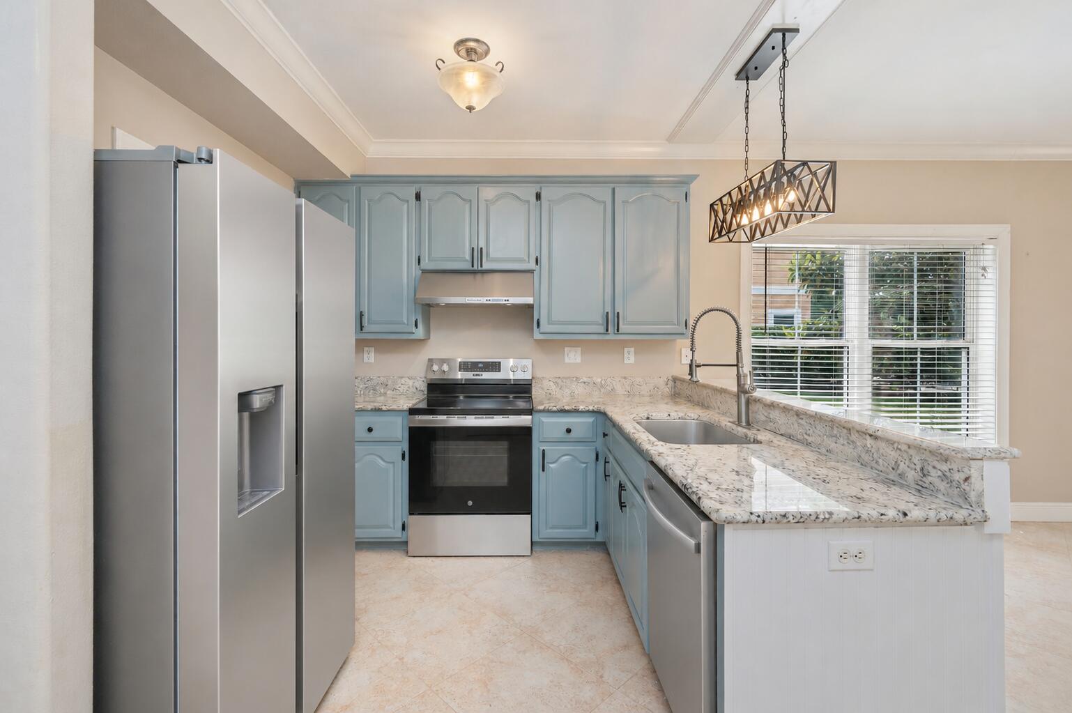 CALUSA BAY S/D - Residential Lease