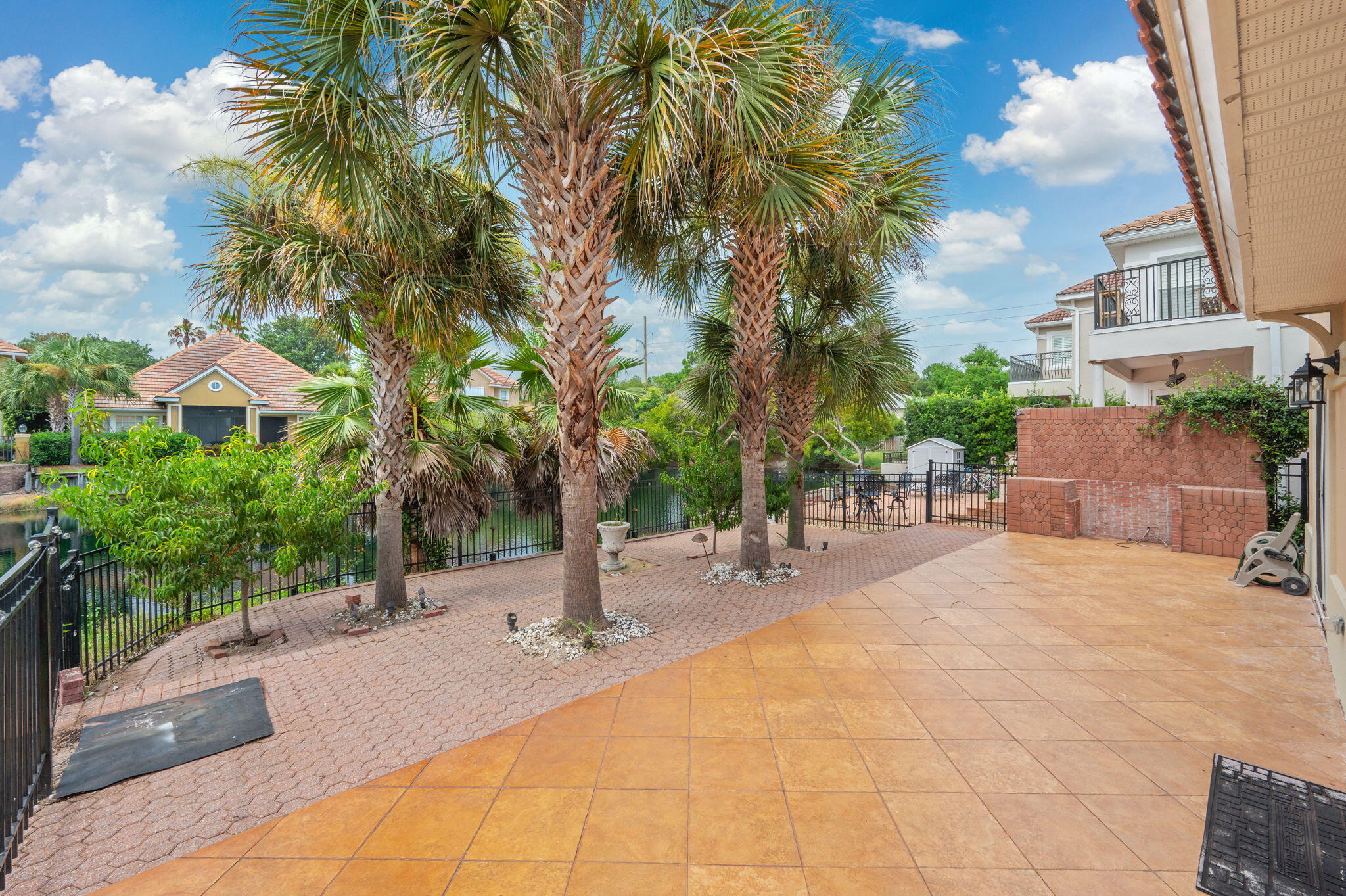 CALUSA BAY S/D - Residential Lease