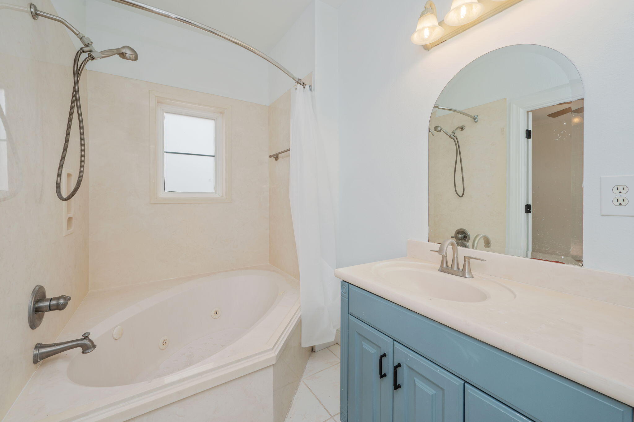 CALUSA BAY S/D - Residential Lease
