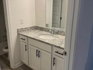 Owl's Head East - Residential Lease