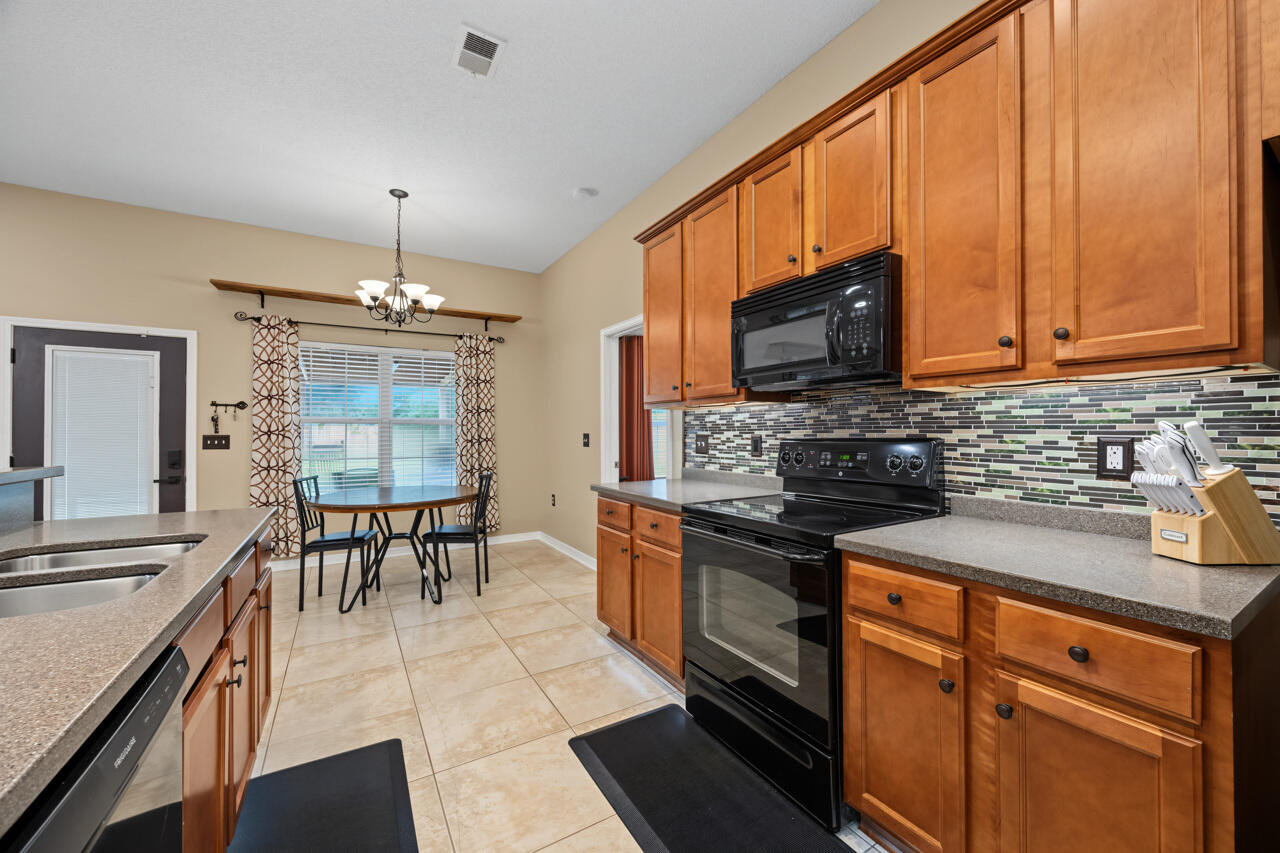 OLD HICKORY ESTATES - Residential
