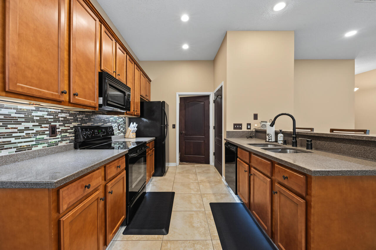 OLD HICKORY ESTATES - Residential