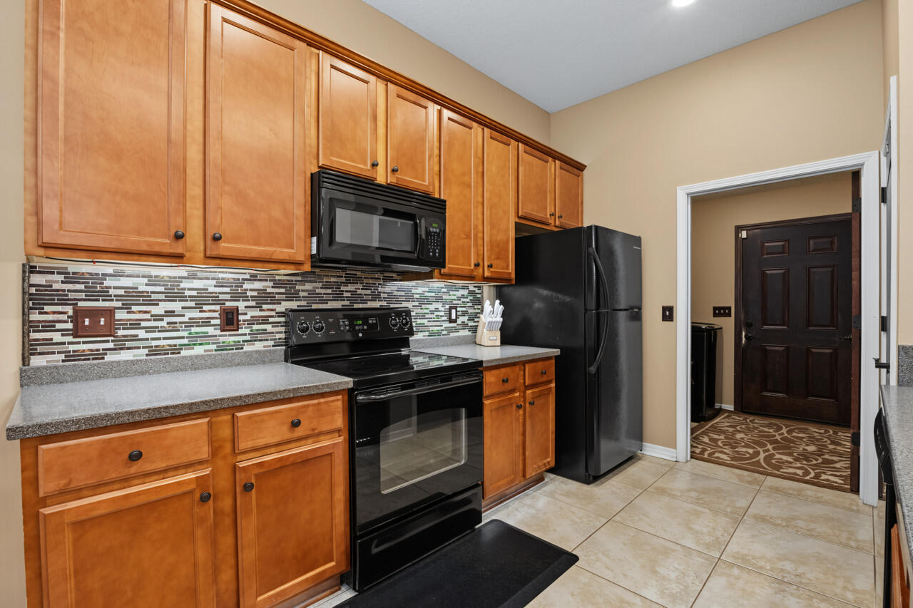 OLD HICKORY ESTATES - Residential