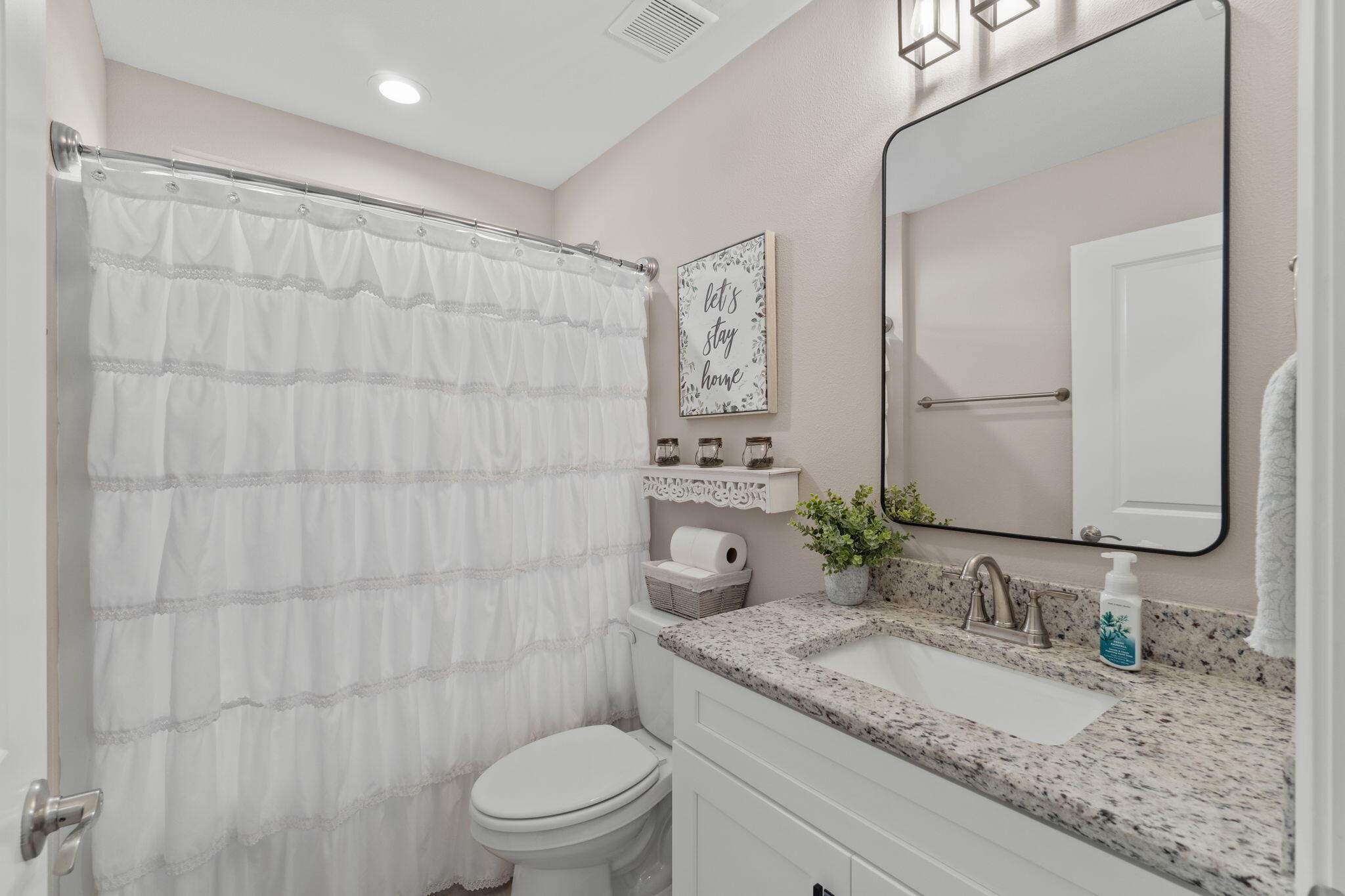 NO RECORDED SUBDIVISION - Residential
