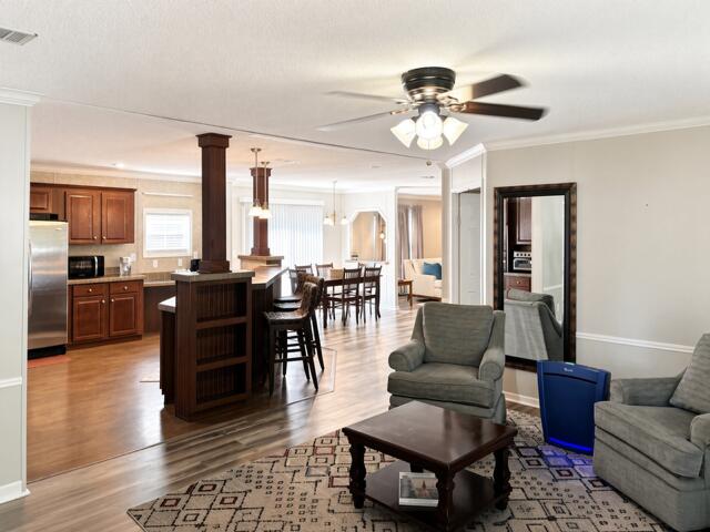 MAGNOLIA BAY - Residential
