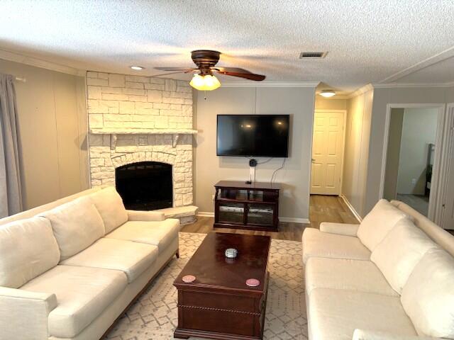MAGNOLIA BAY - Residential