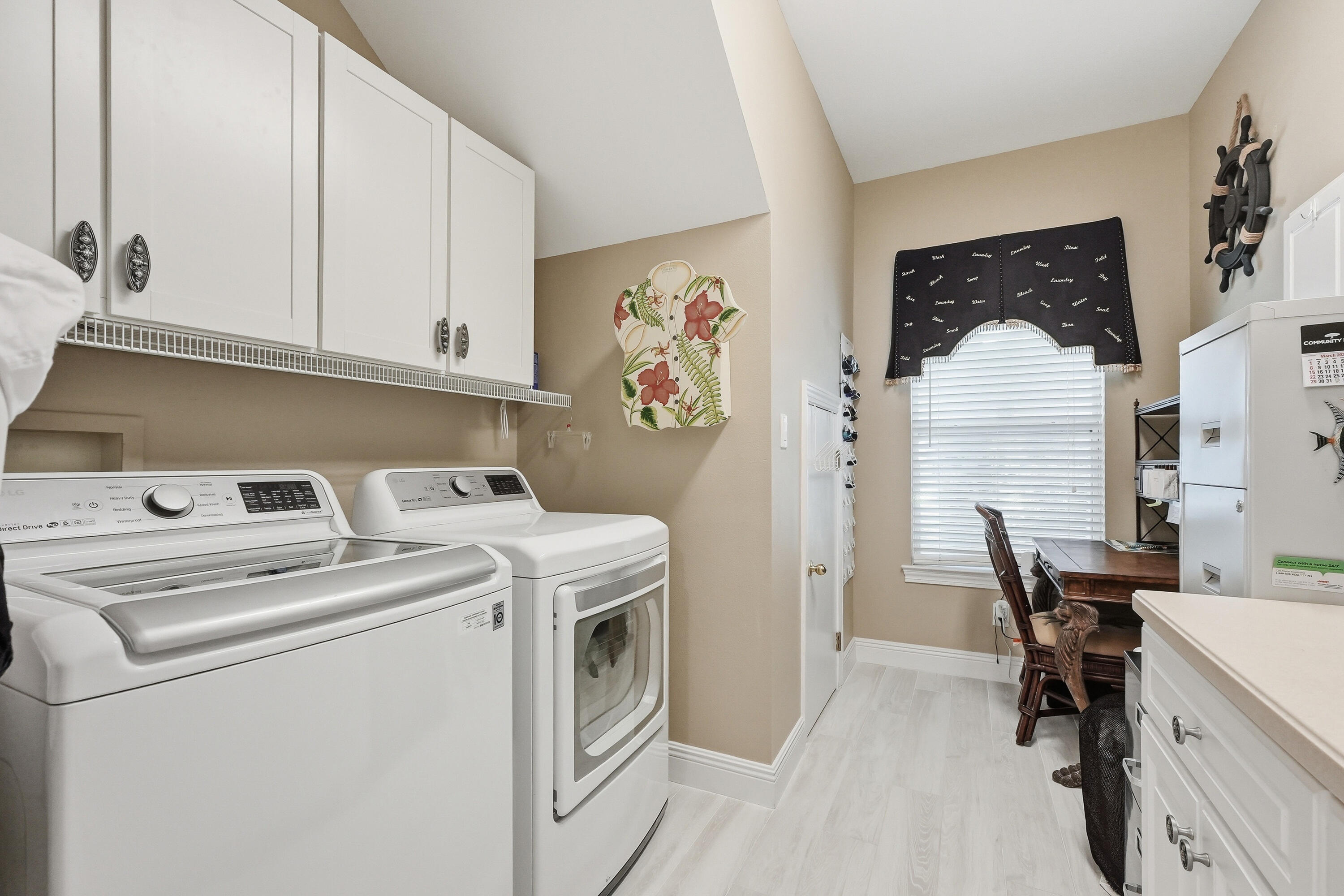 EMERALD WATERS VILLAGE - Residential