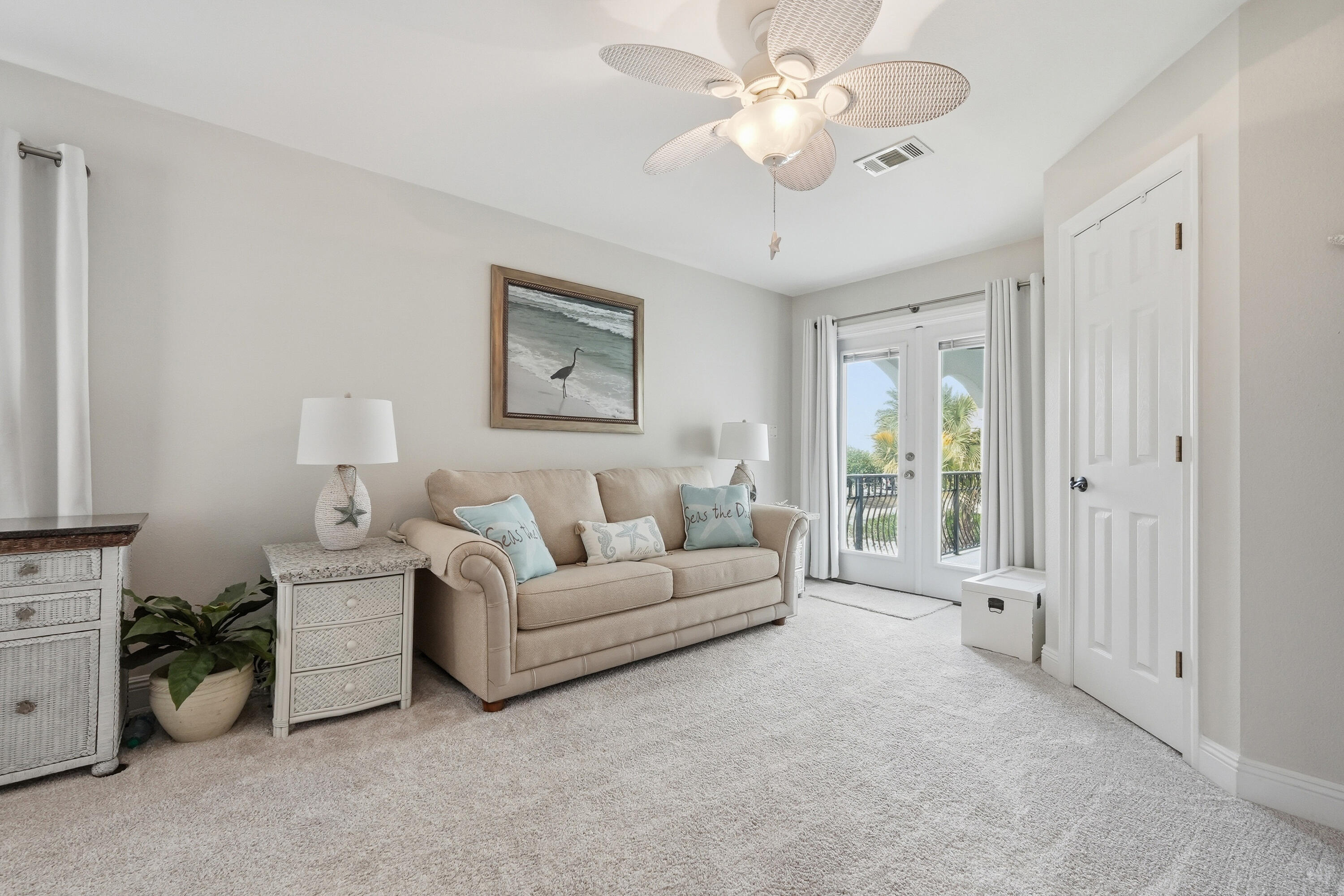 EMERALD WATERS VILLAGE - Residential
