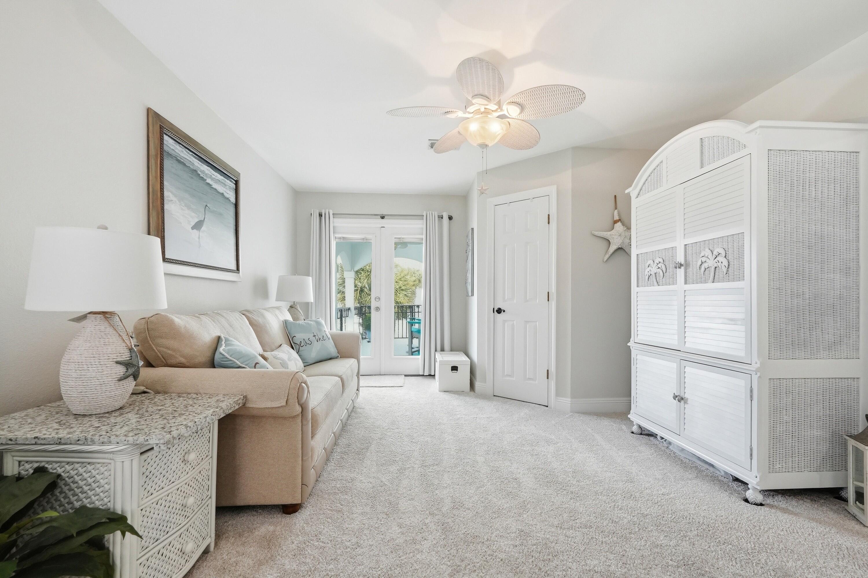 EMERALD WATERS VILLAGE - Residential