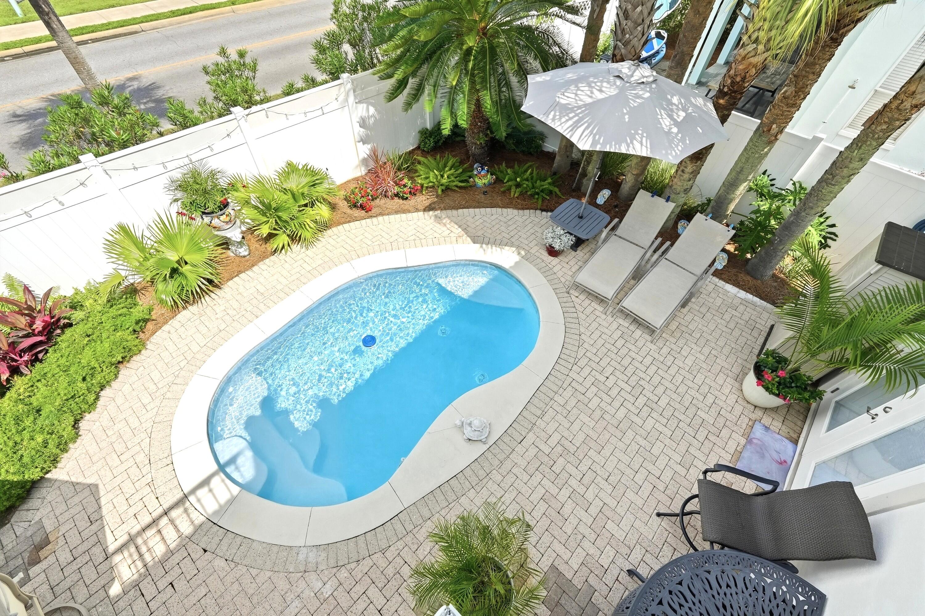 EMERALD WATERS VILLAGE - Residential