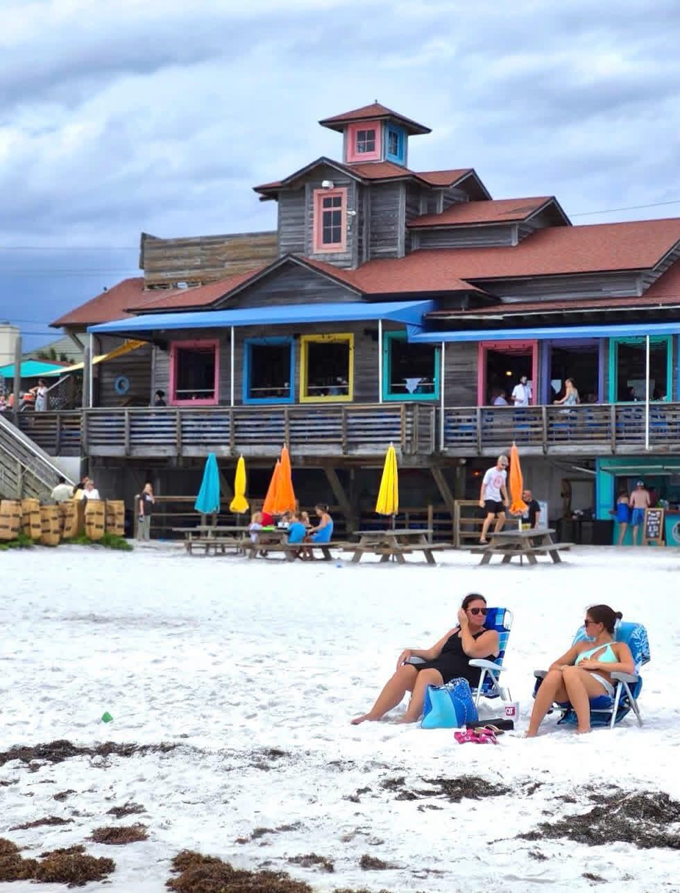 EMERALD WATERS VILLAGE - Residential