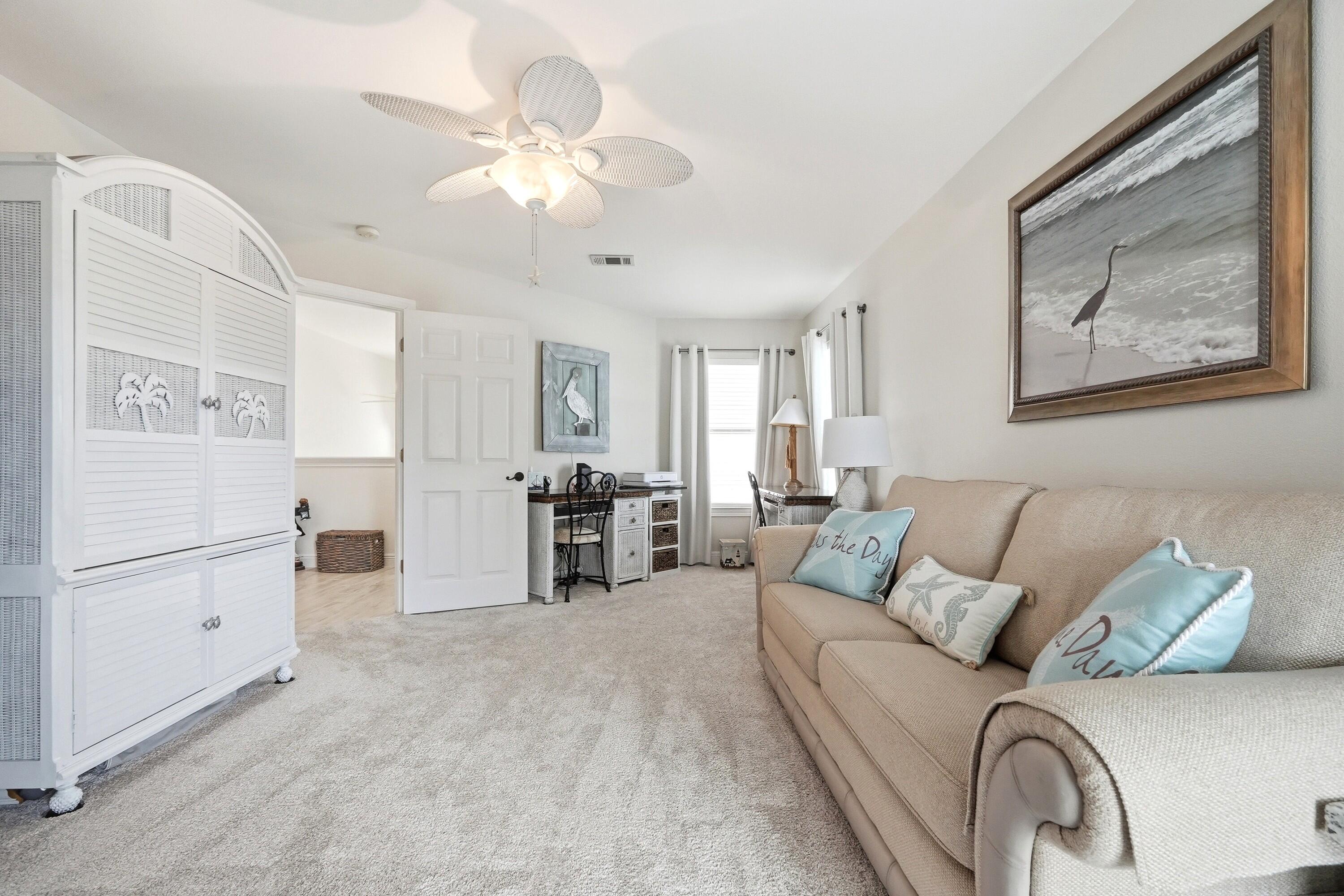 EMERALD WATERS VILLAGE - Residential