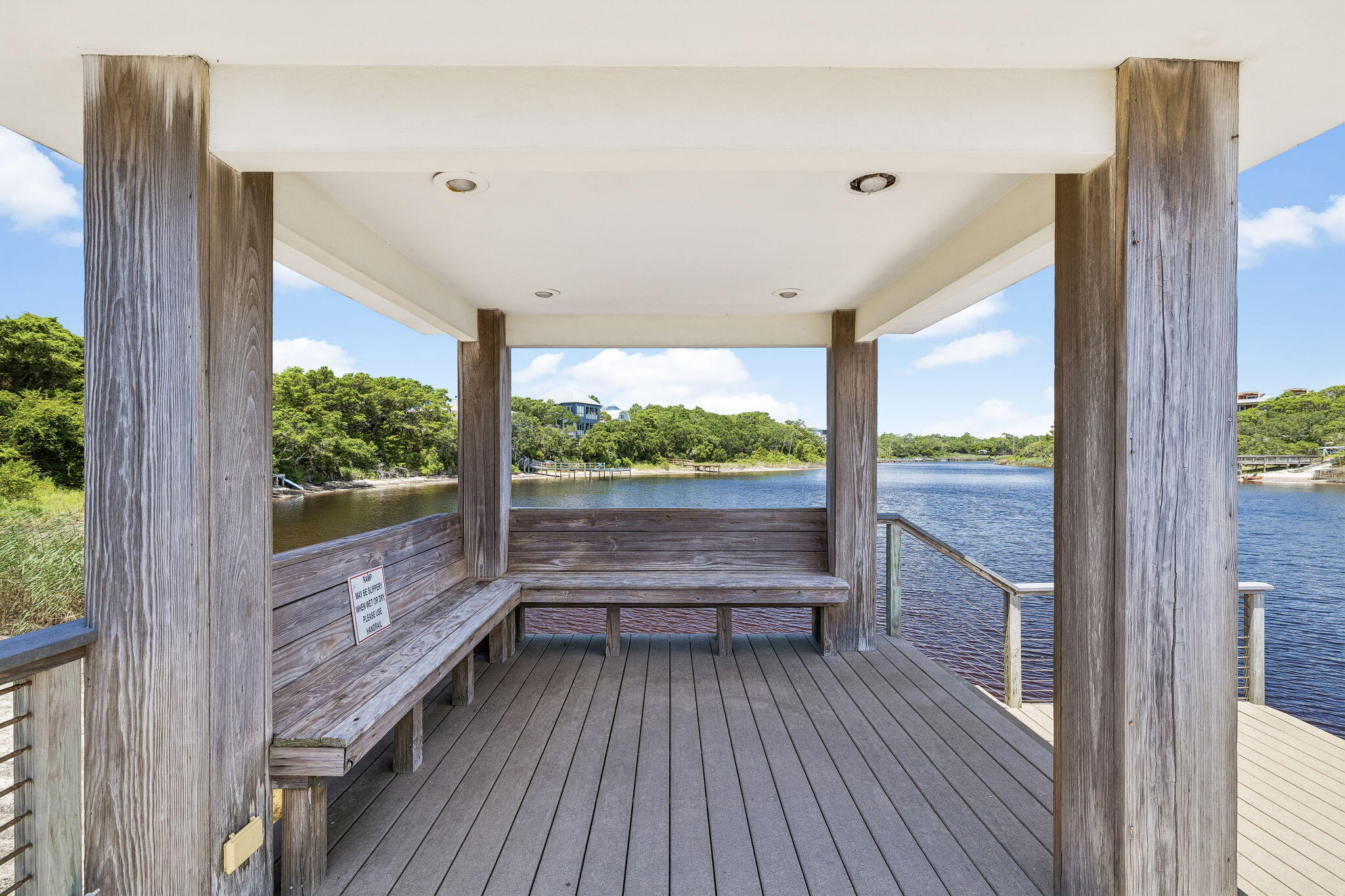 BLUE MOUNTAIN BEACH - Residential