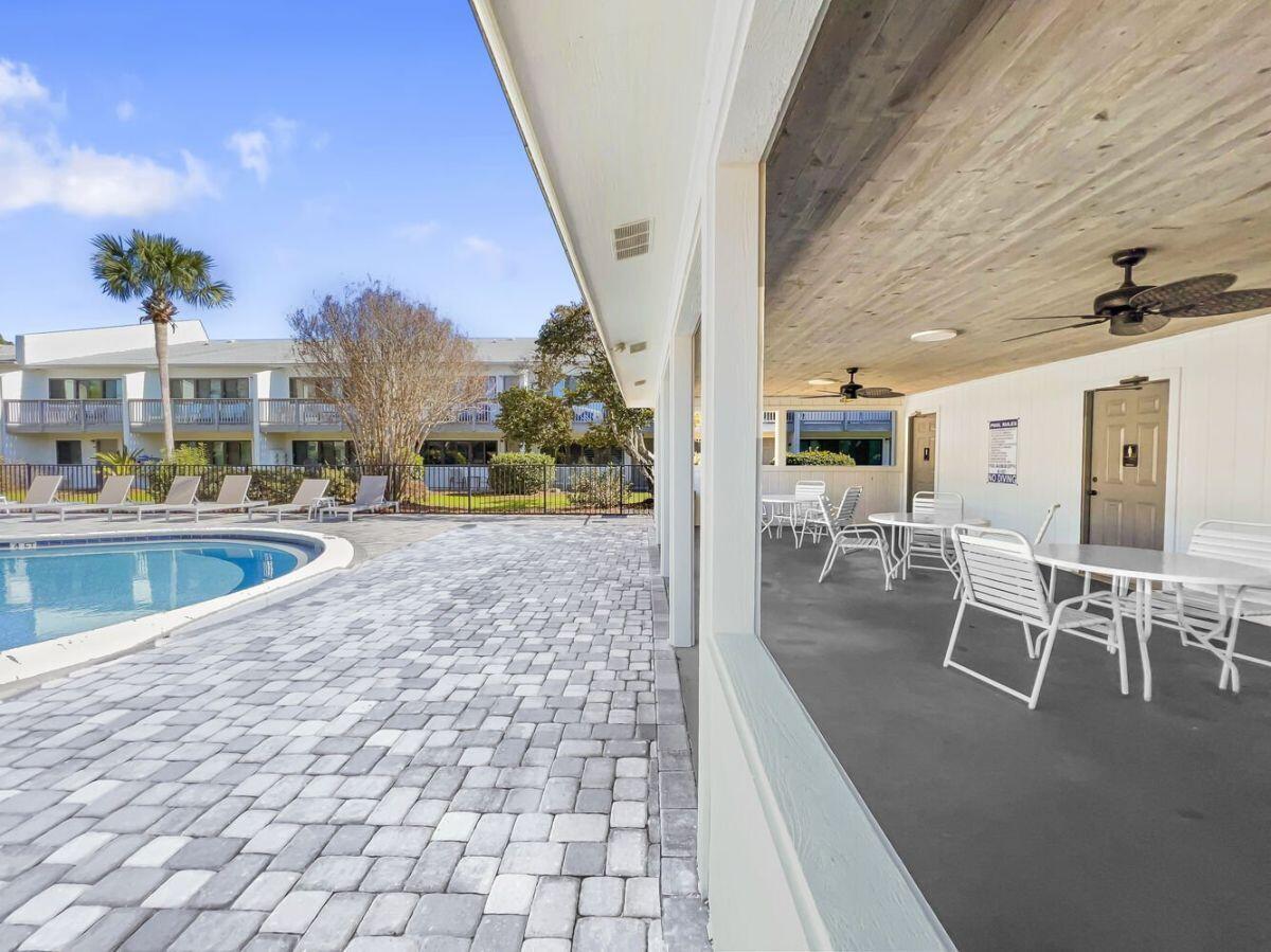 HIDDEN BEACH VILLAS CONDO - Residential