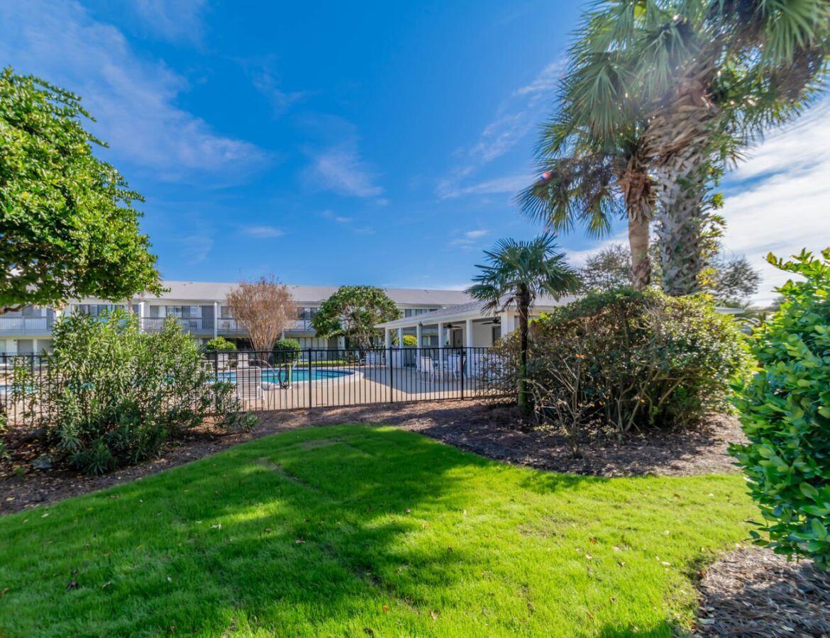 HIDDEN BEACH VILLAS CONDO - Residential