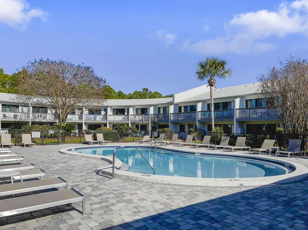 HIDDEN BEACH VILLAS CONDO - Residential