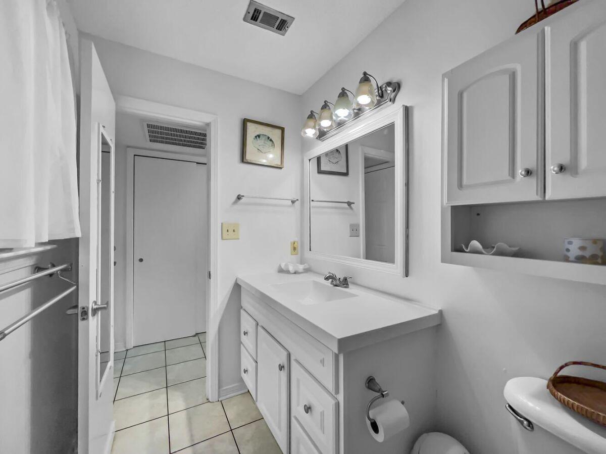 HIDDEN BEACH VILLAS CONDO - Residential