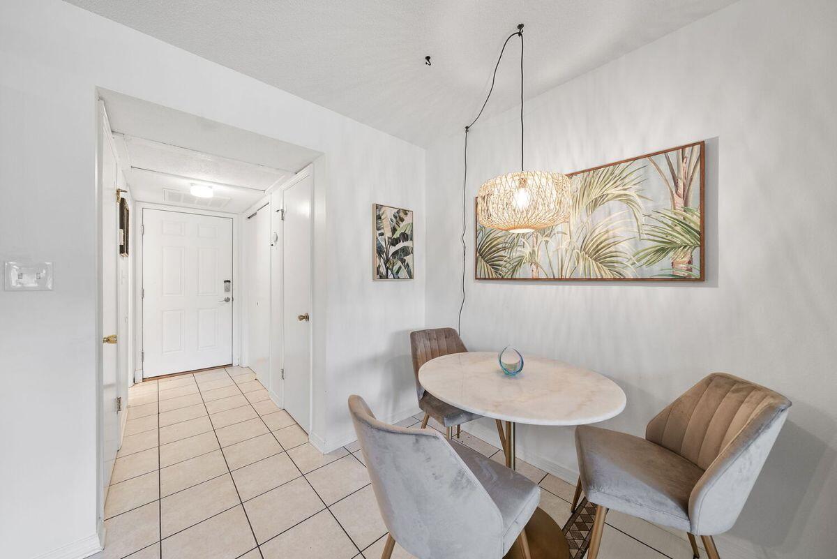 HIDDEN BEACH VILLAS CONDO - Residential