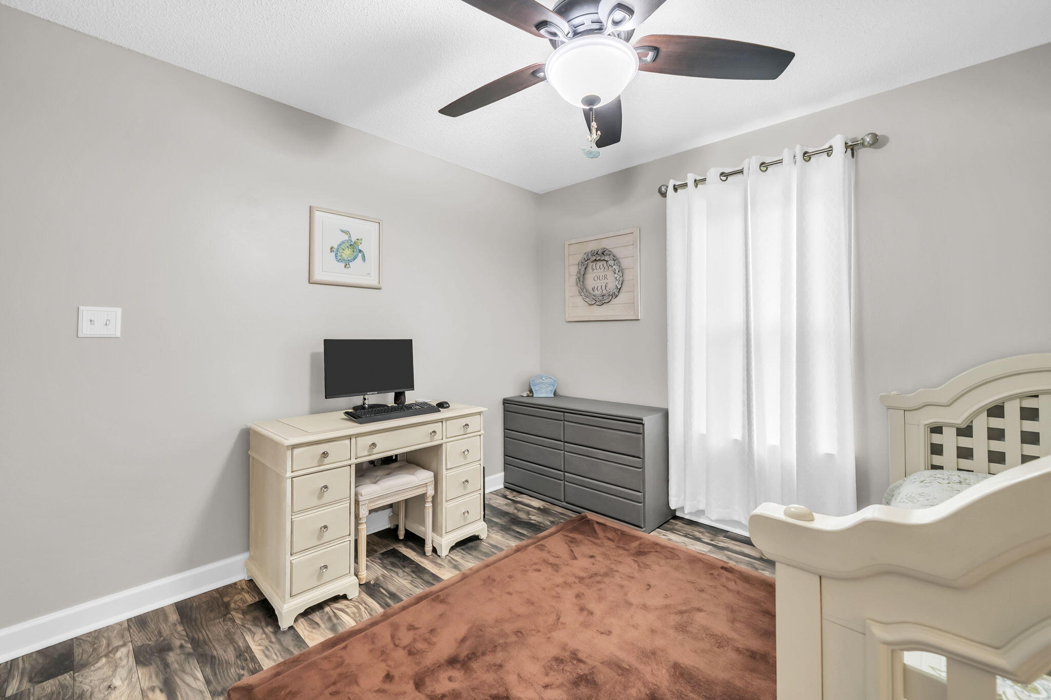HOLLEY BY THE SEA - Residential