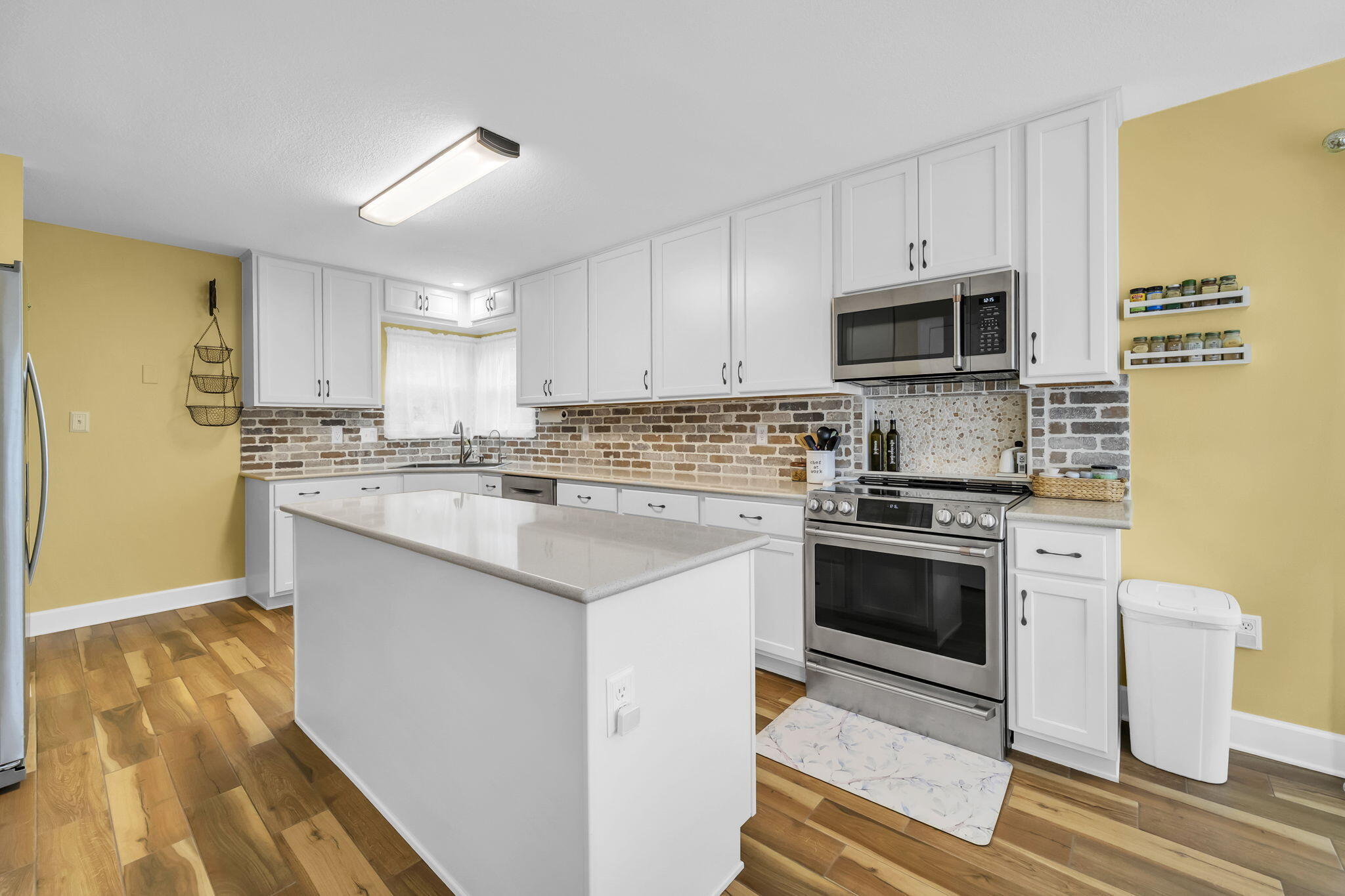 HOLLEY BY THE SEA - Residential