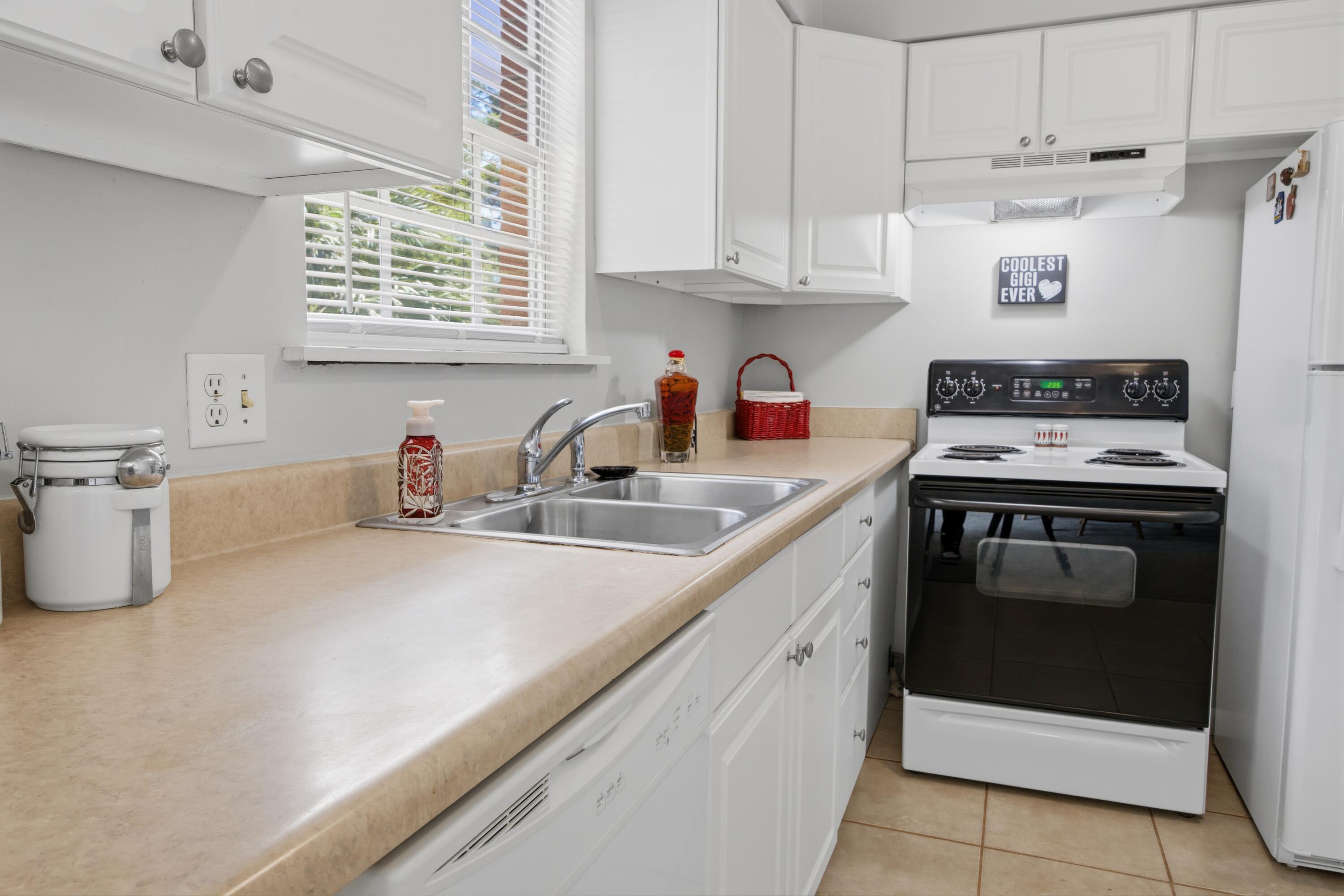 COLONY ESTATES - Residential