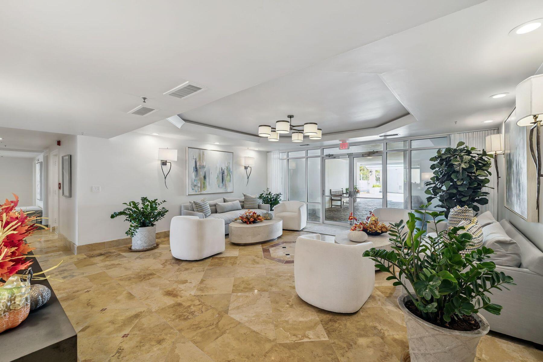 THE ULTIMATE CONDO - Residential