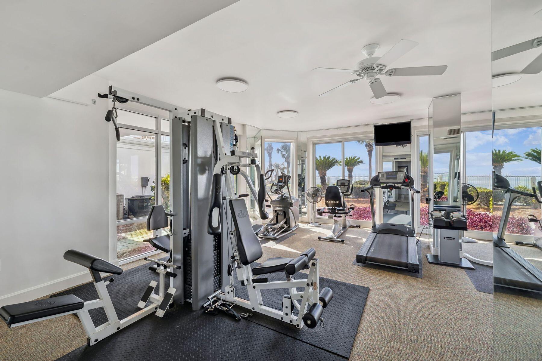 THE ULTIMATE CONDO - Residential