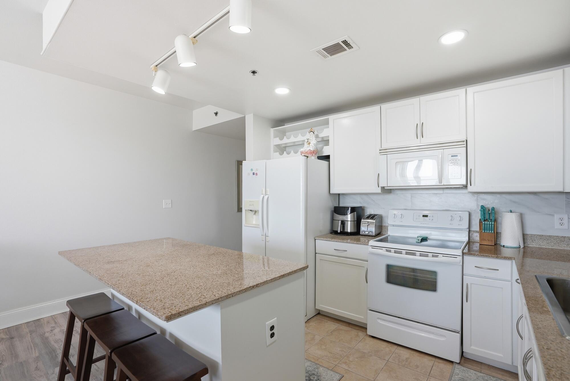 Laketown Wharf - Residential
