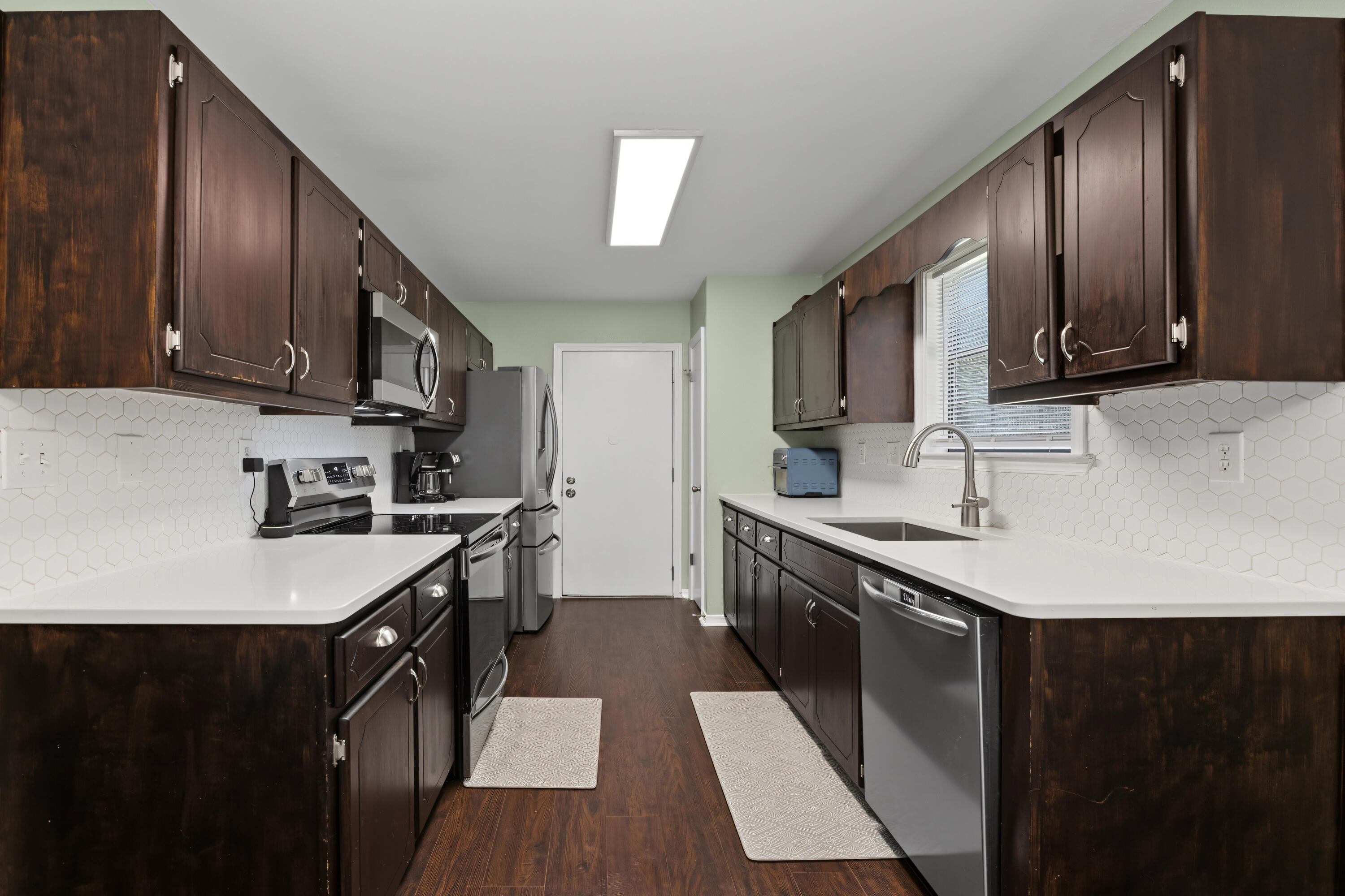 BEACONS BEND SOUTH - Residential
