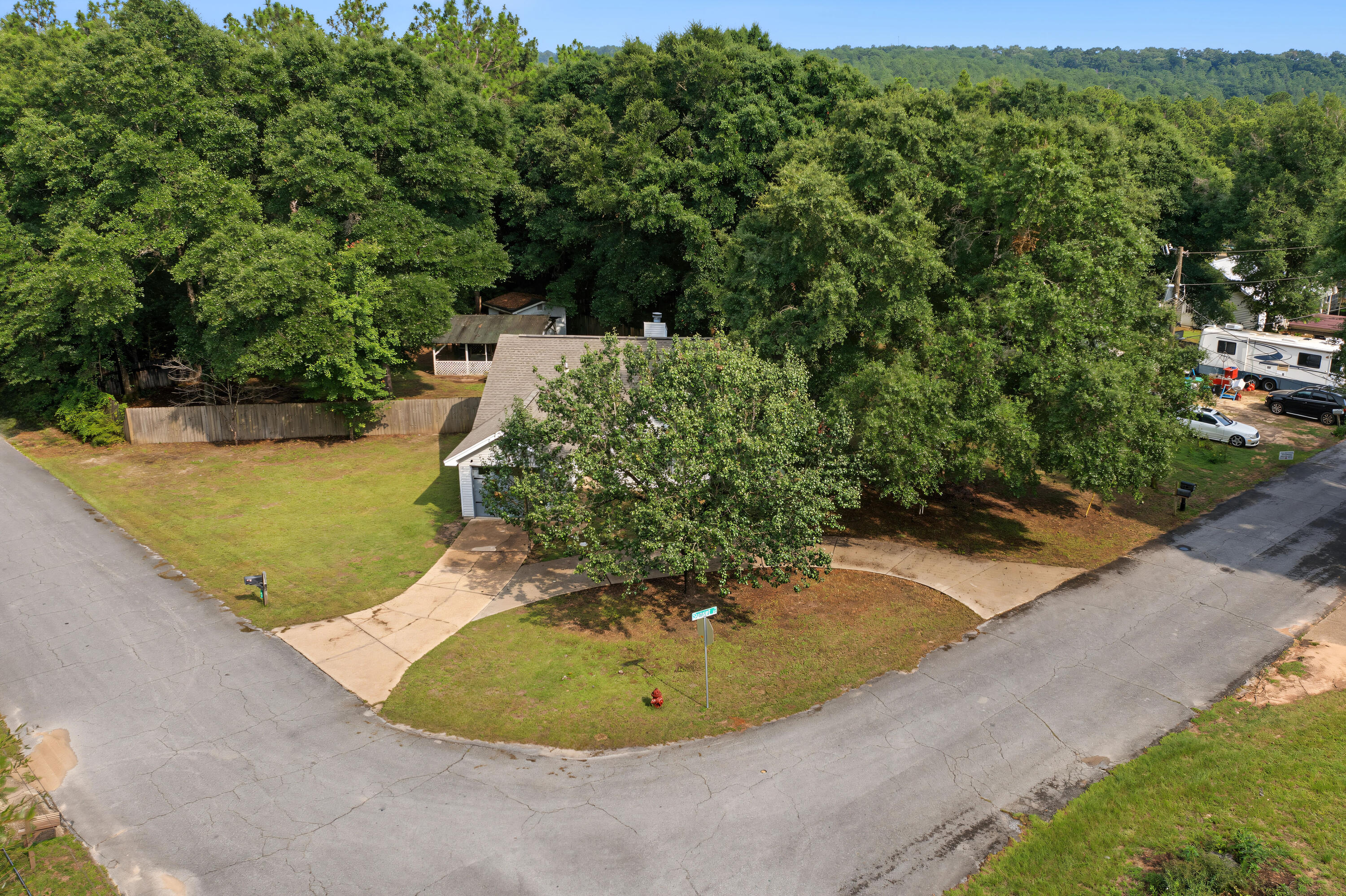 BEACONS BEND SOUTH - Residential