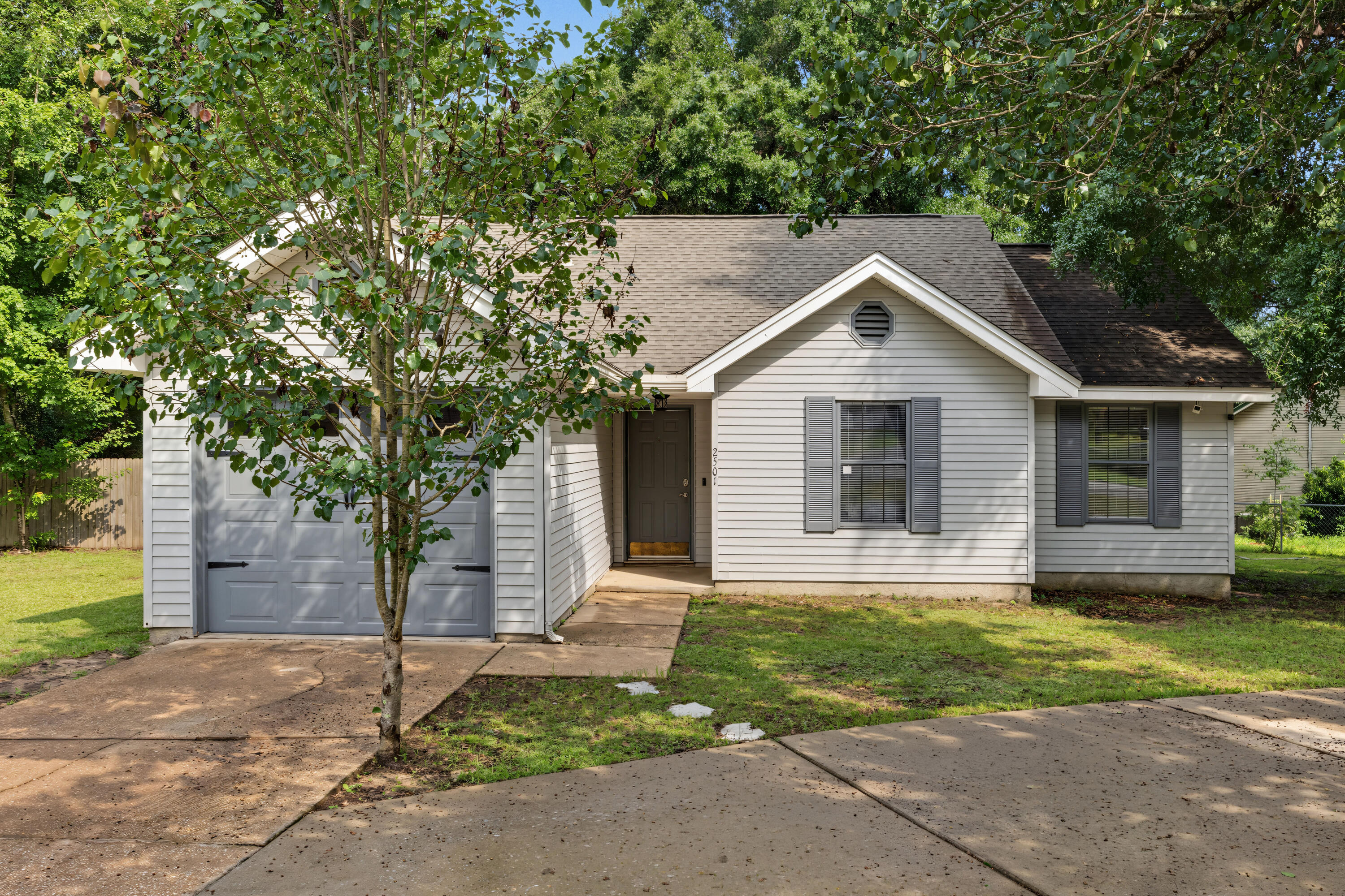 BEACONS BEND SOUTH - Residential