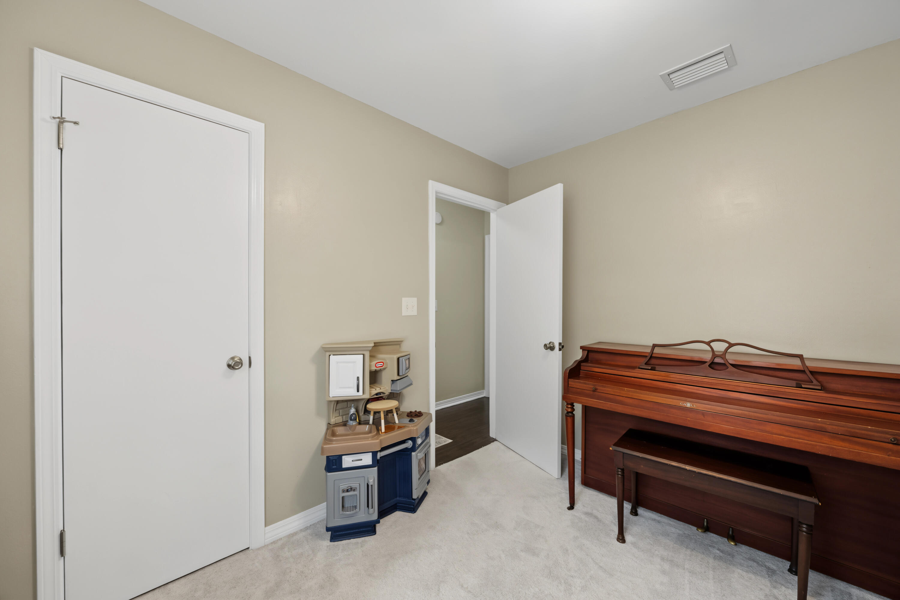 BEACONS BEND SOUTH - Residential