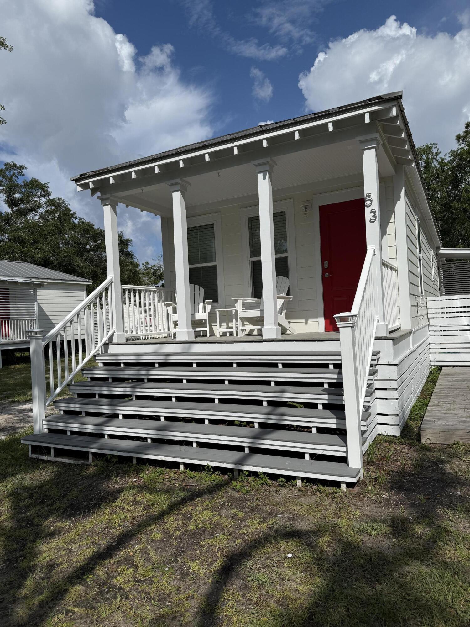 2BR/1BA Charming Cottage that is  just steps from Walton County Grady Brown Park. The Park offers a boat launch, picnic facilities, swimming area, & restrooms. This beautiful cottage comes furnished with appliances and furniture.  The tenant must furnish their own linens and towels.  Tenant must also pay for cable and electricity.  Terrific location with easy access to South Walton & the fast growing Freeport area as well.