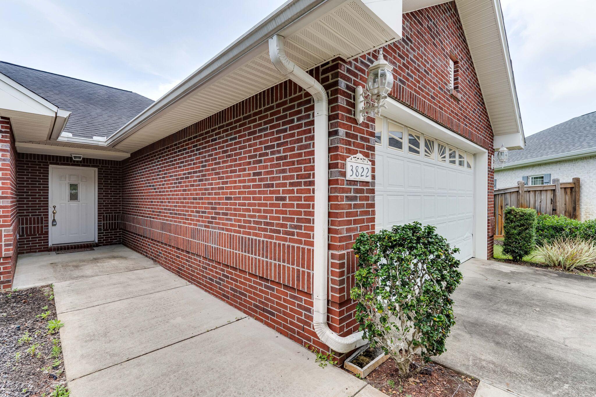 INDIAN TRAIL ESTATES - Residential Lease