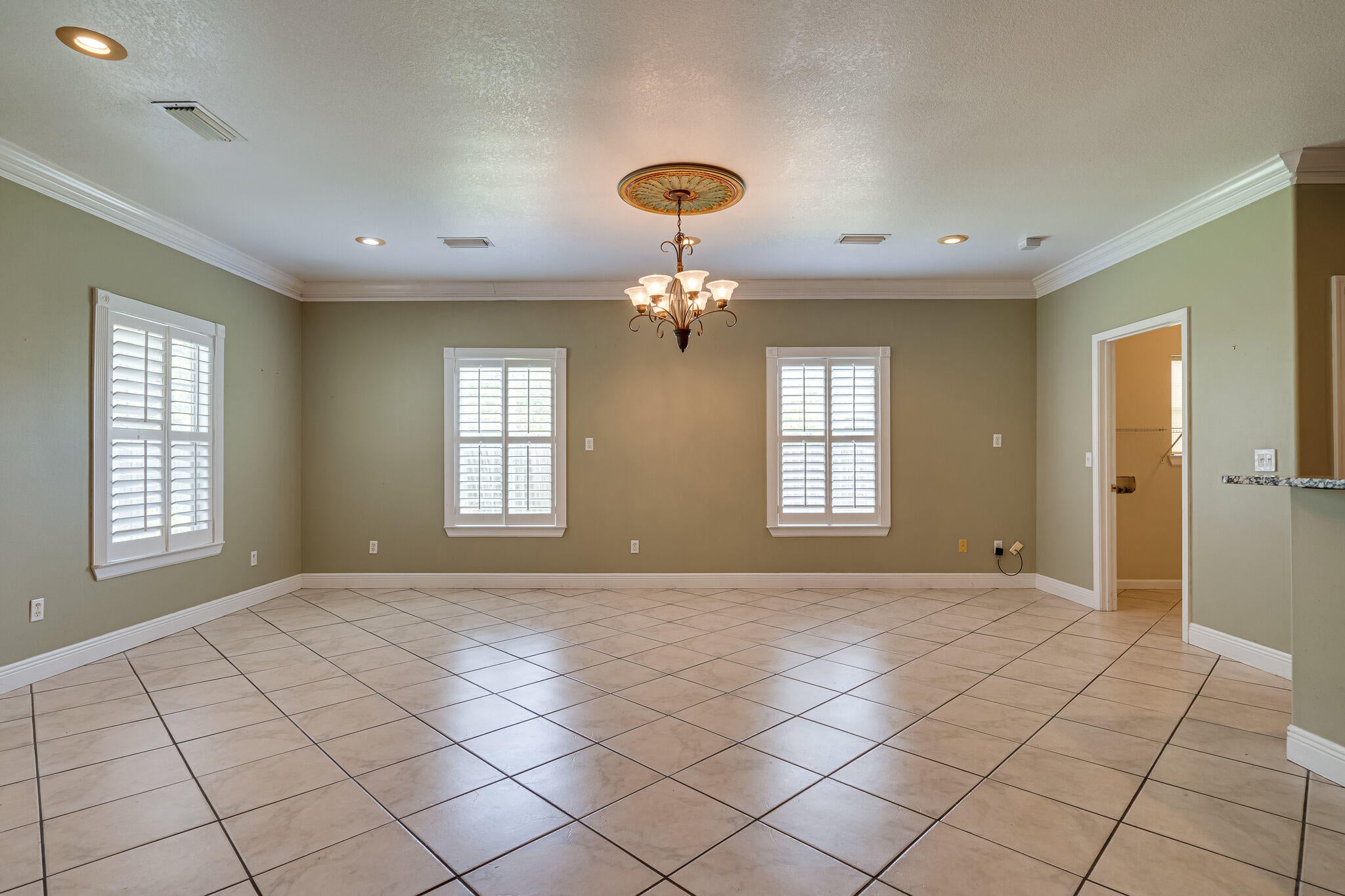 INDIAN TRAIL ESTATES - Residential Lease